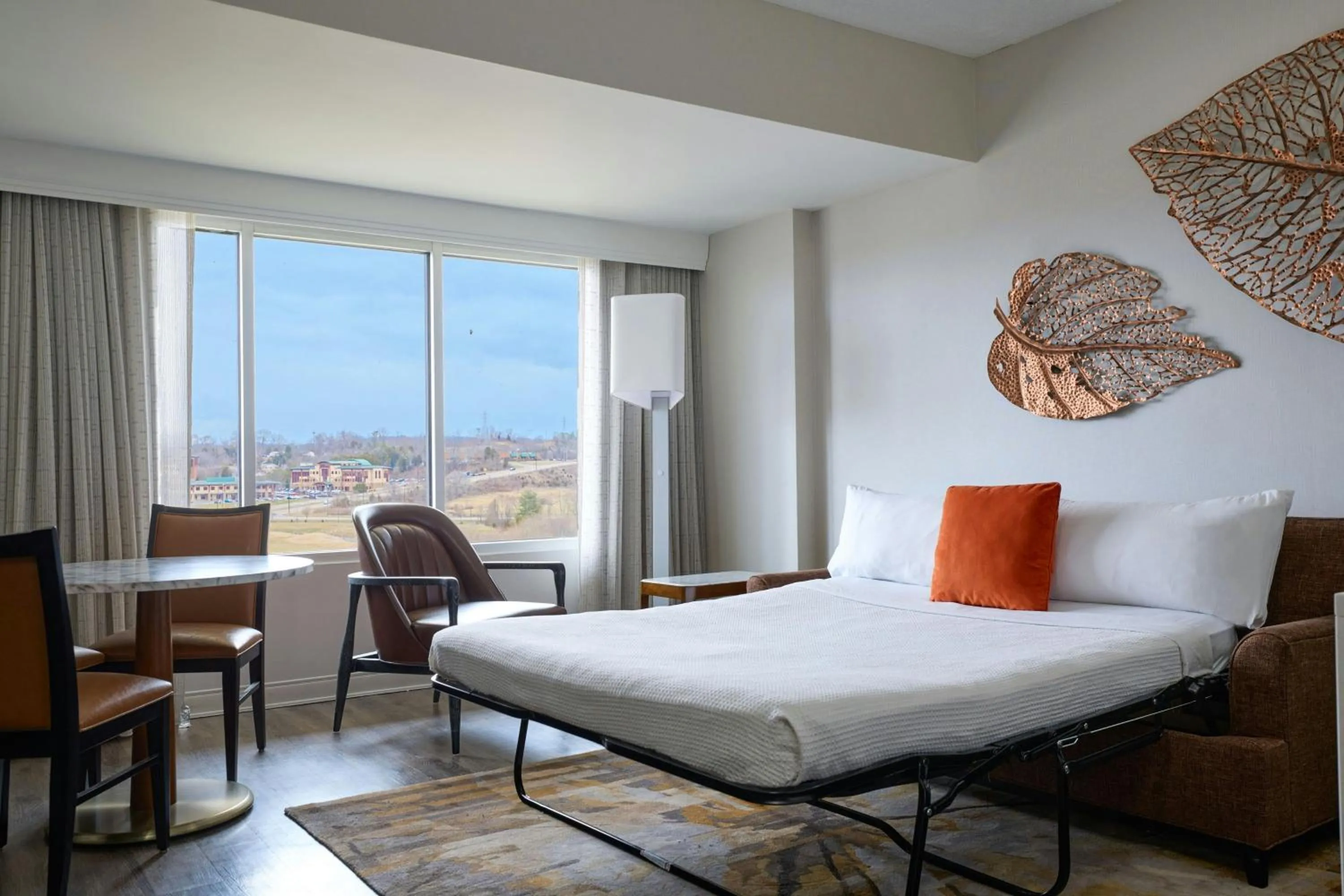 Bedroom in MeadowView Marriott Conference Resort and Convention Center