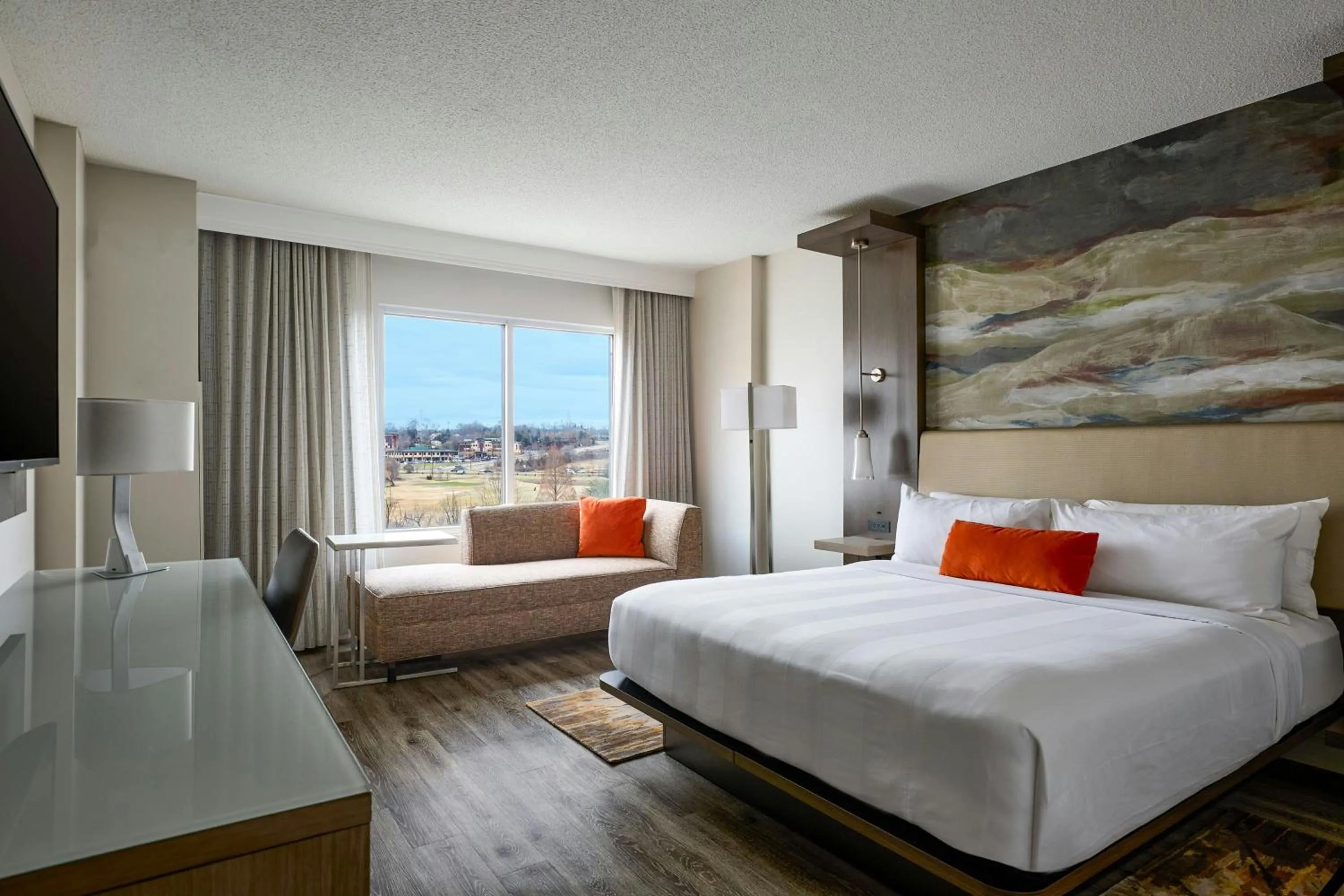 Photo of the whole room, Bed in MeadowView Marriott Conference Resort and Convention Center