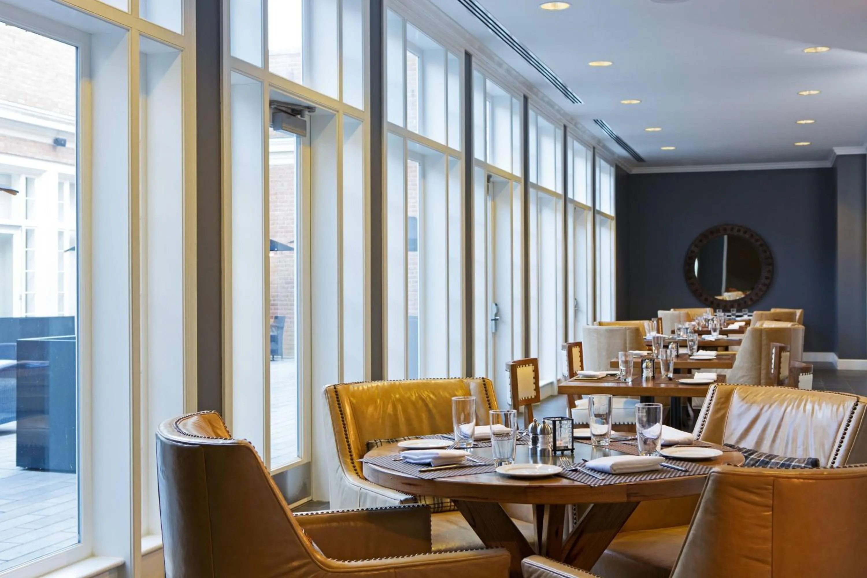 Restaurant/places to eat in College Park Marriott Hotel & Conference Center