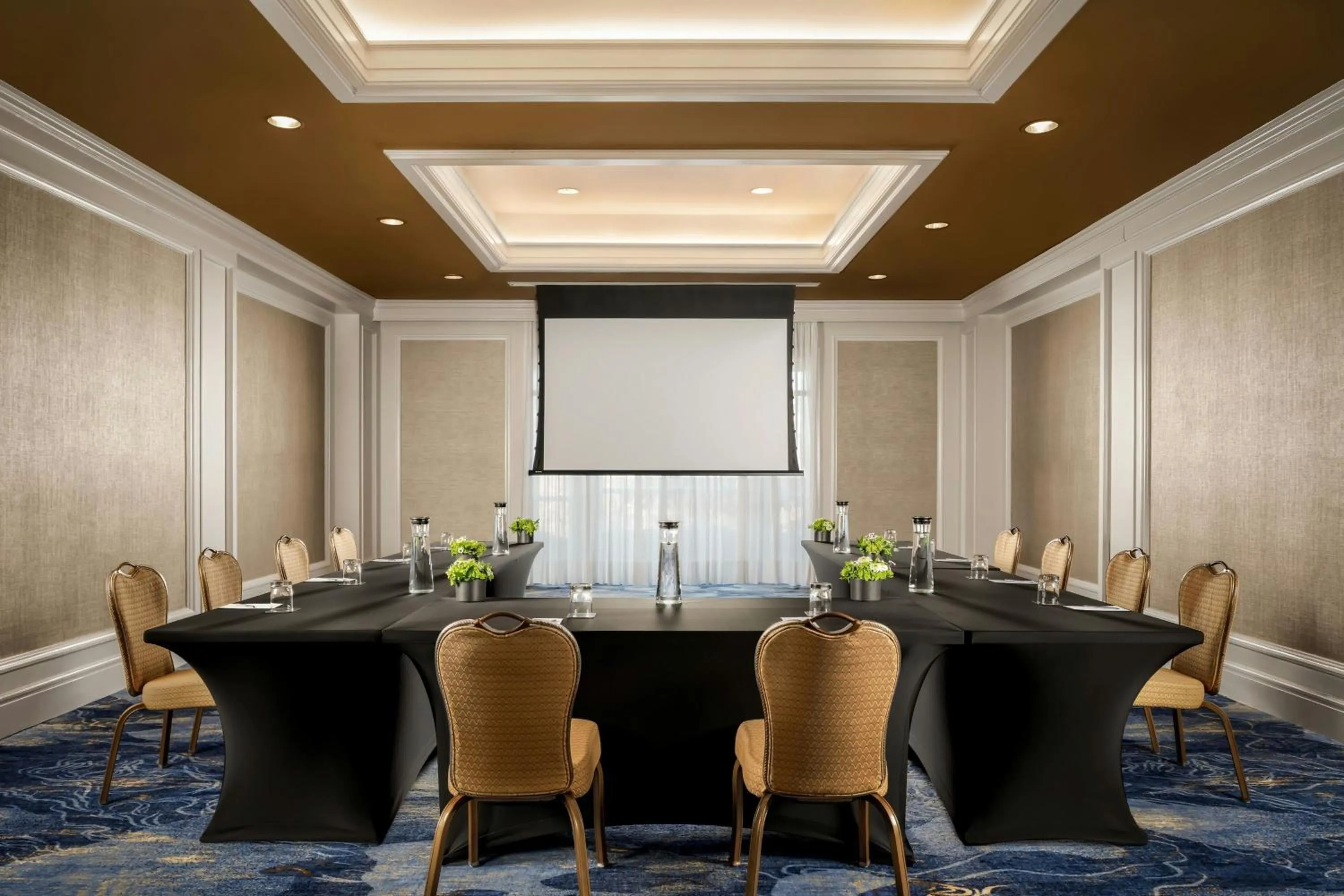 Meeting/conference room in JW Marriott The Rosseau Muskoka Resort & Spa