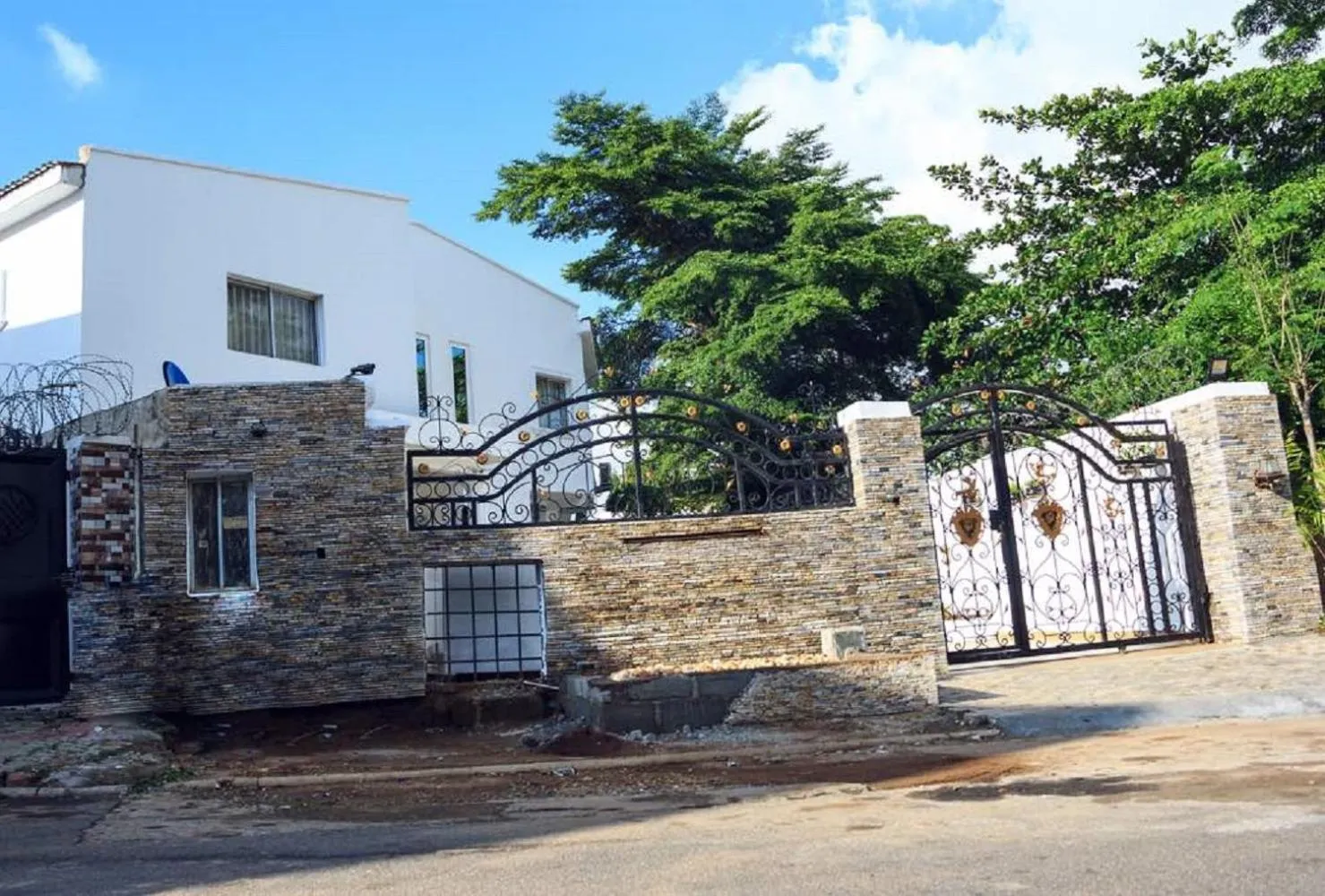 Lukeville Suites