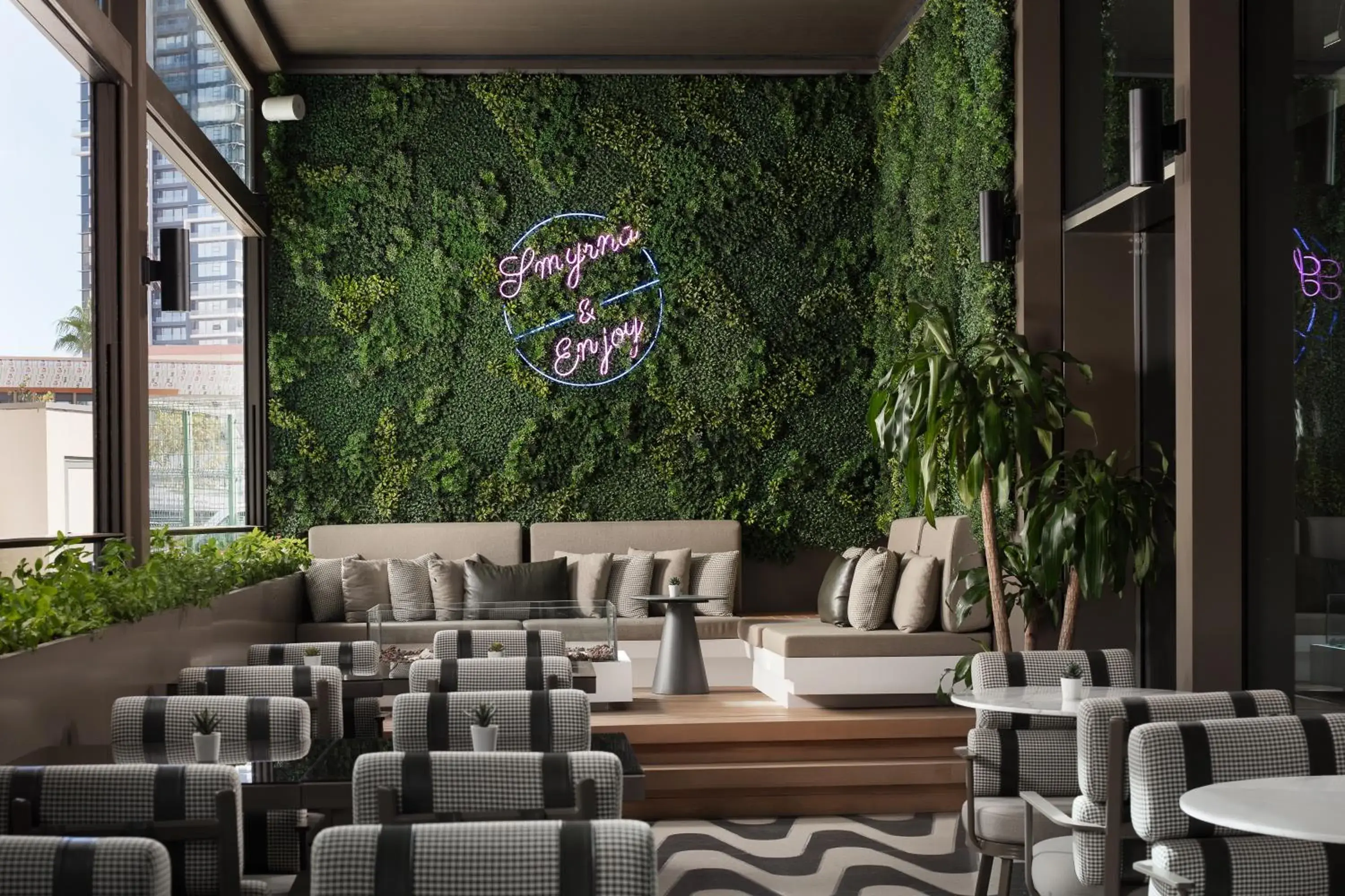 Restaurant/places to eat in Four Points by Sheraton Izmir Restaurant/places to eat in Four Points by Sheraton Izmir