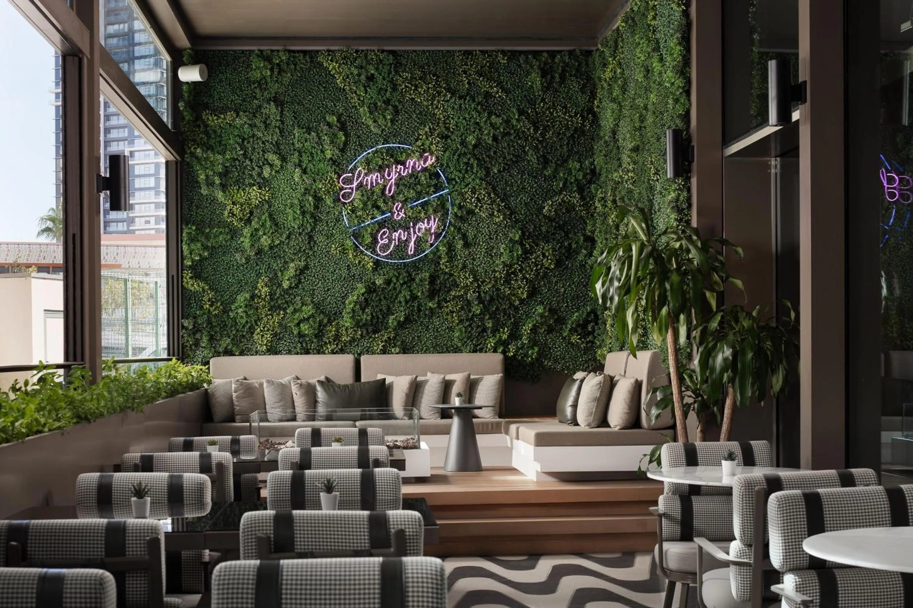 Restaurant/places to eat in Four Points by Sheraton Izmir