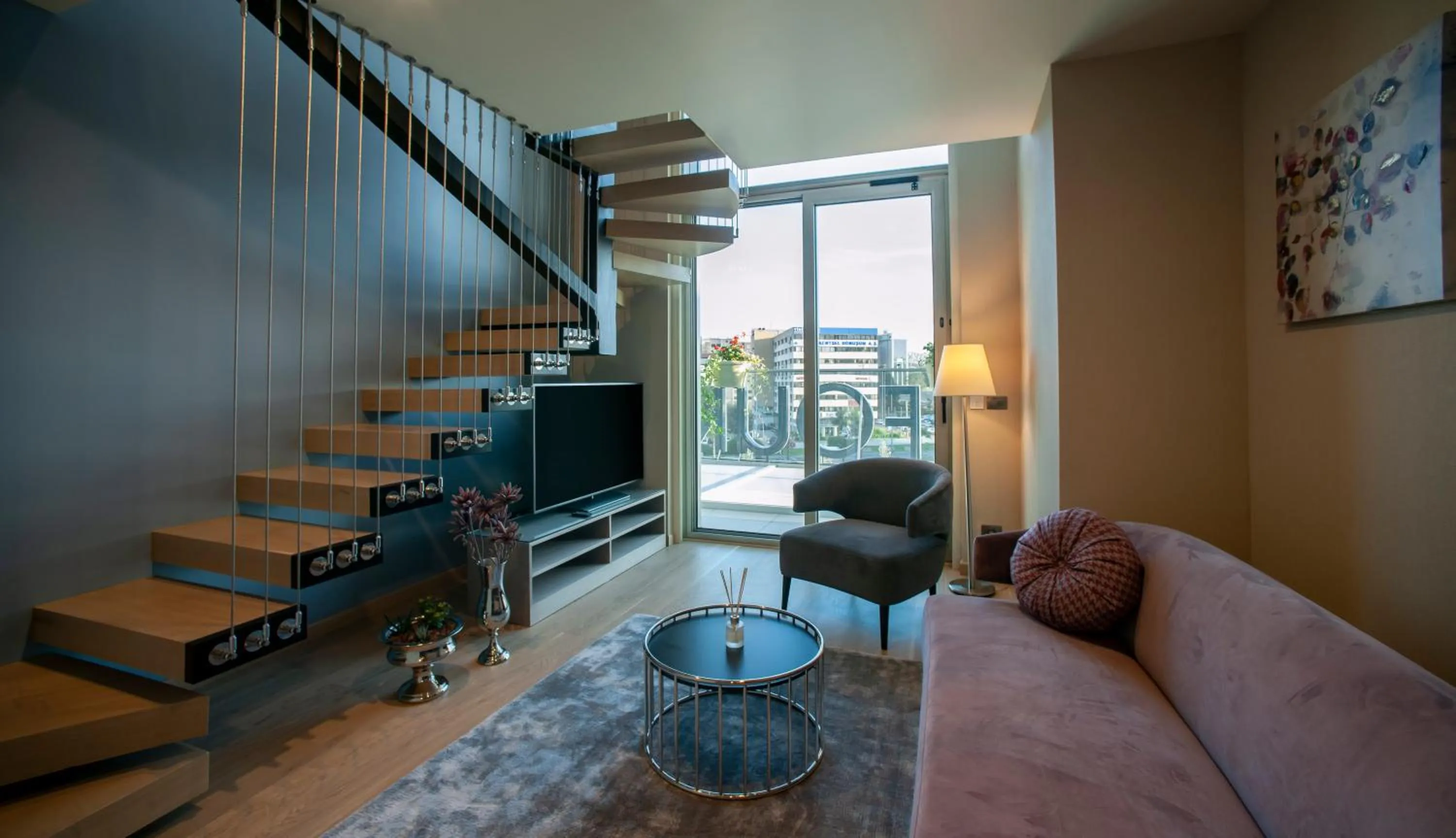 Living room in Four Points by Sheraton Izmir