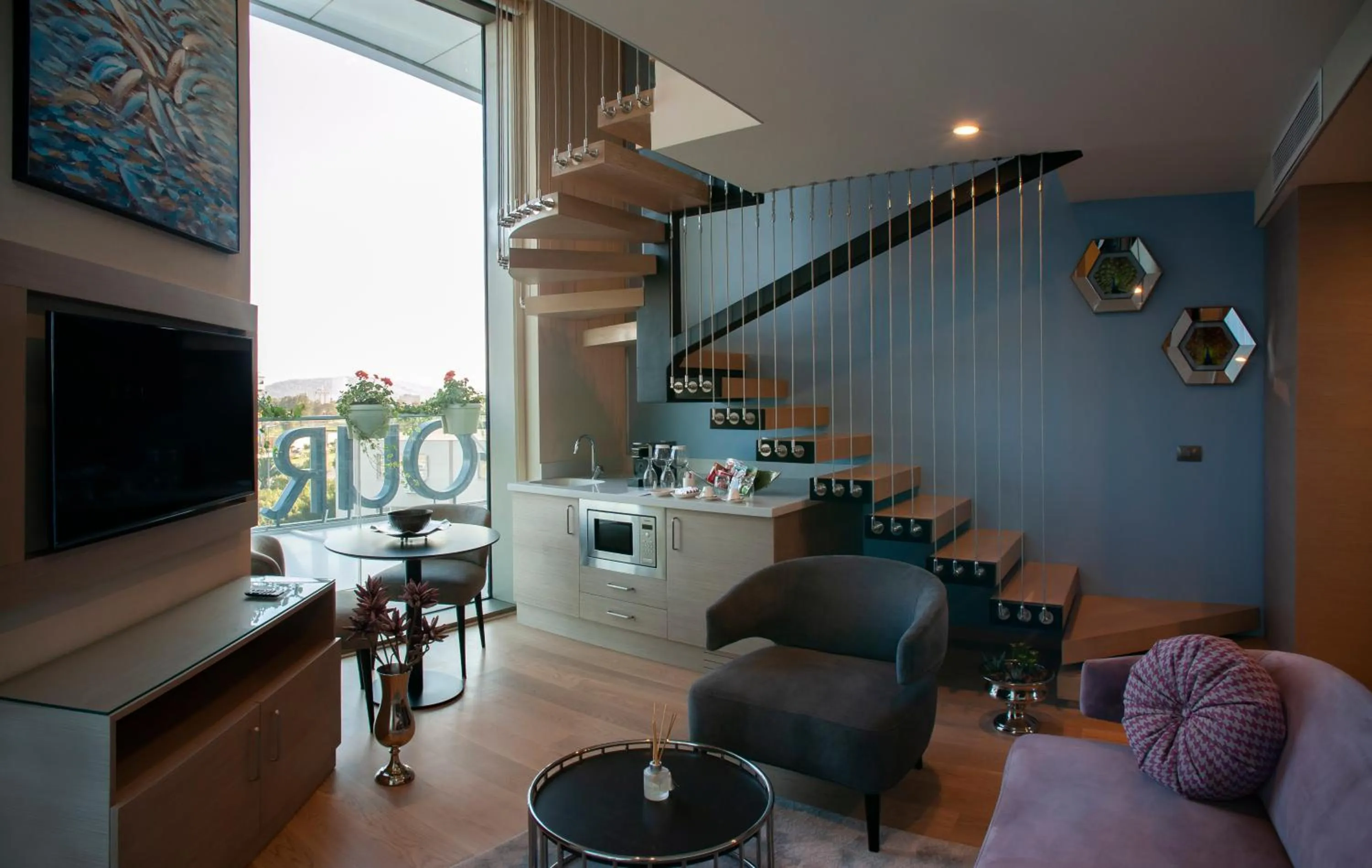 Living room in Four Points by Sheraton Izmir