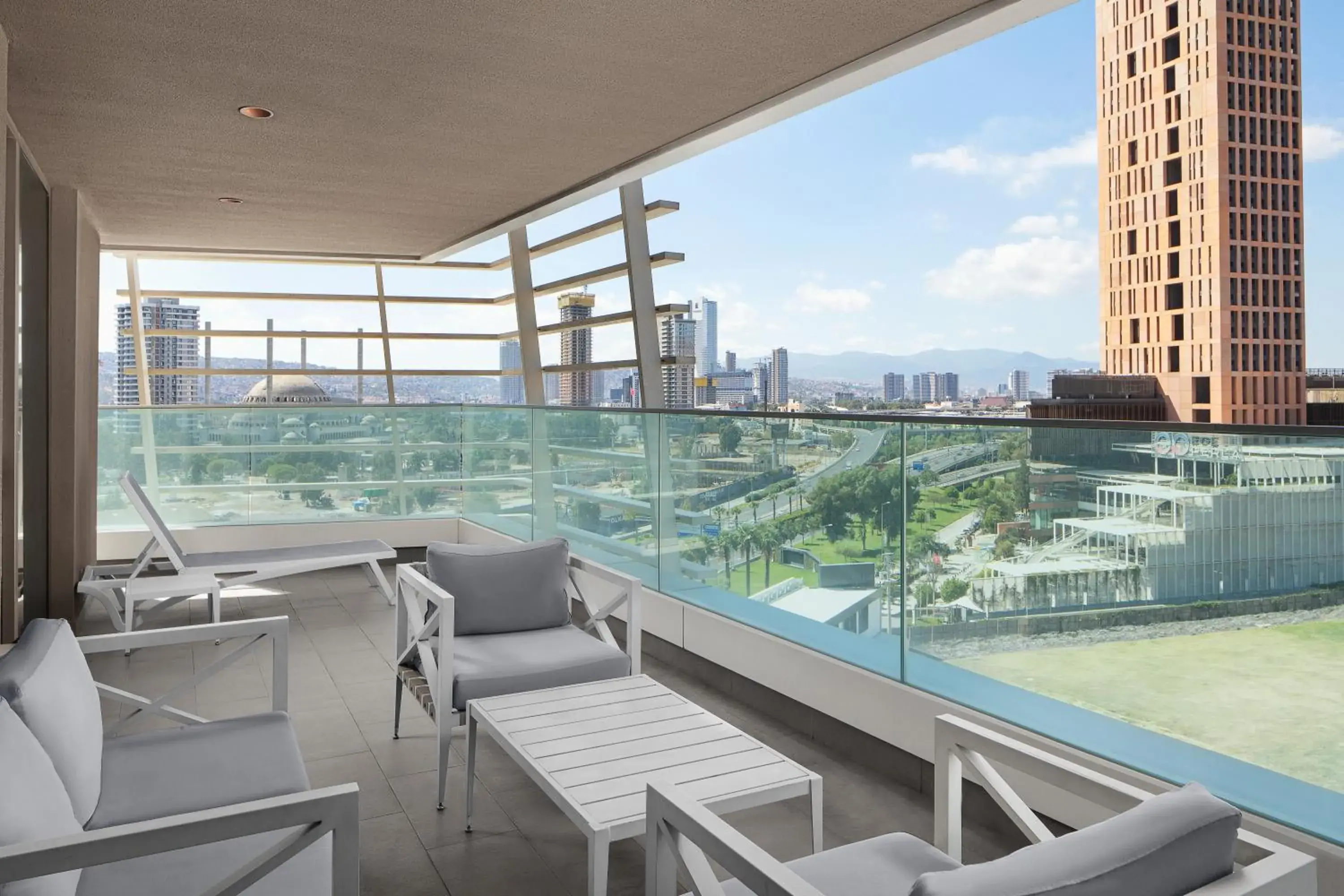 Junior Suite in Four Points by Sheraton Izmir Junior Suite in Four Points by Sheraton Izmir