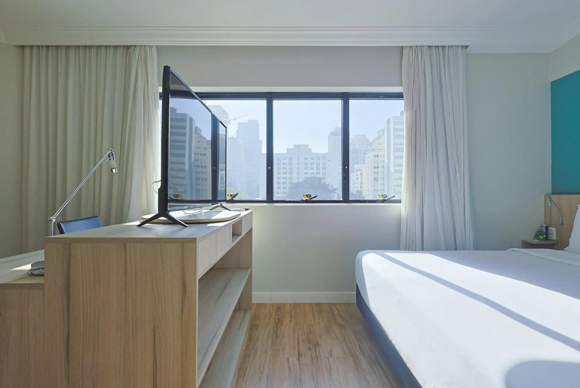 Bed in Radisson Oscar Freire