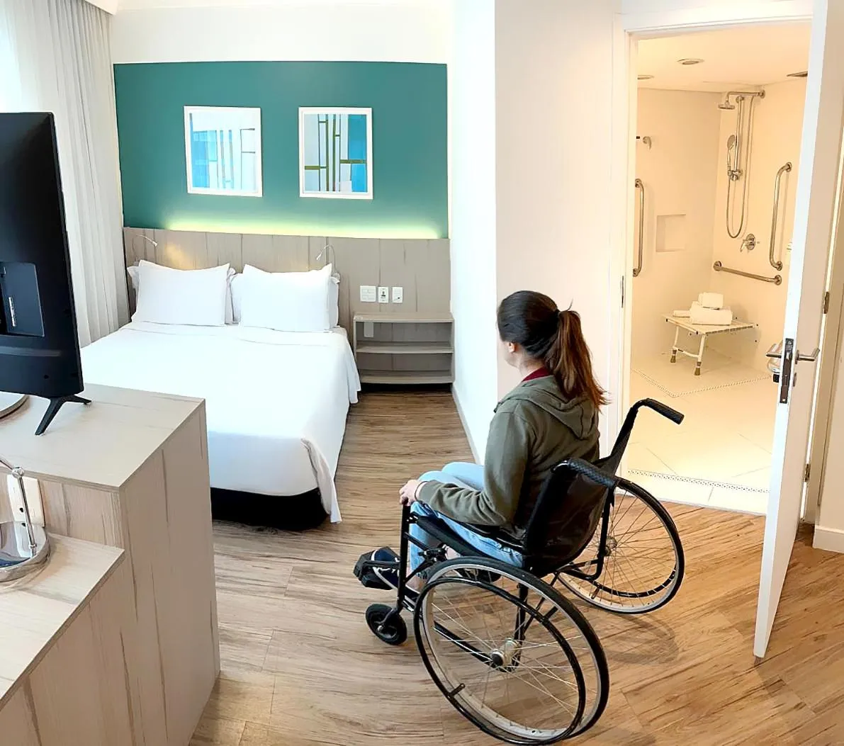 Photo of the whole room in Radisson Oscar Freire