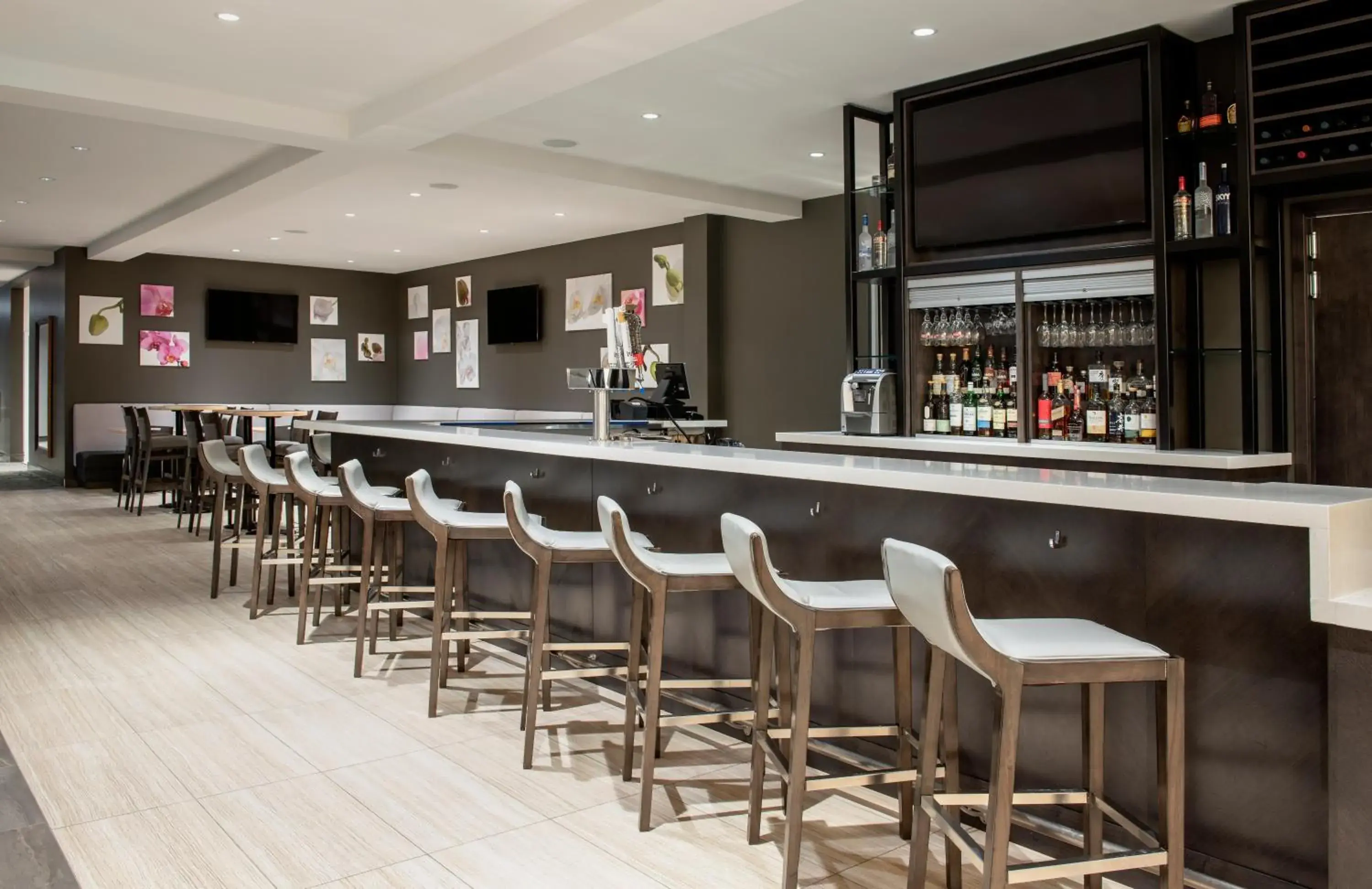 Restaurant/places to eat in Hilton Garden Inn Winnipeg South Restaurant/places to eat in Hilton Garden Inn Winnipeg South