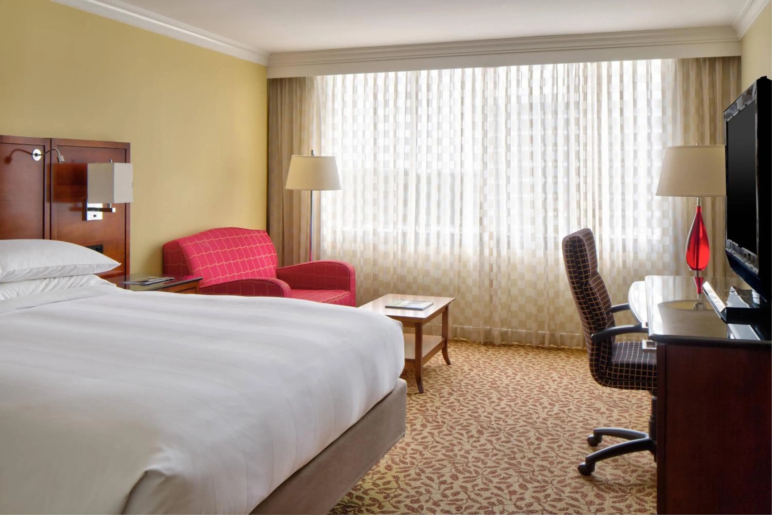 King Room - Concierge Level in Wyndham Atlanta Buckhead Hotel & Conference Center
