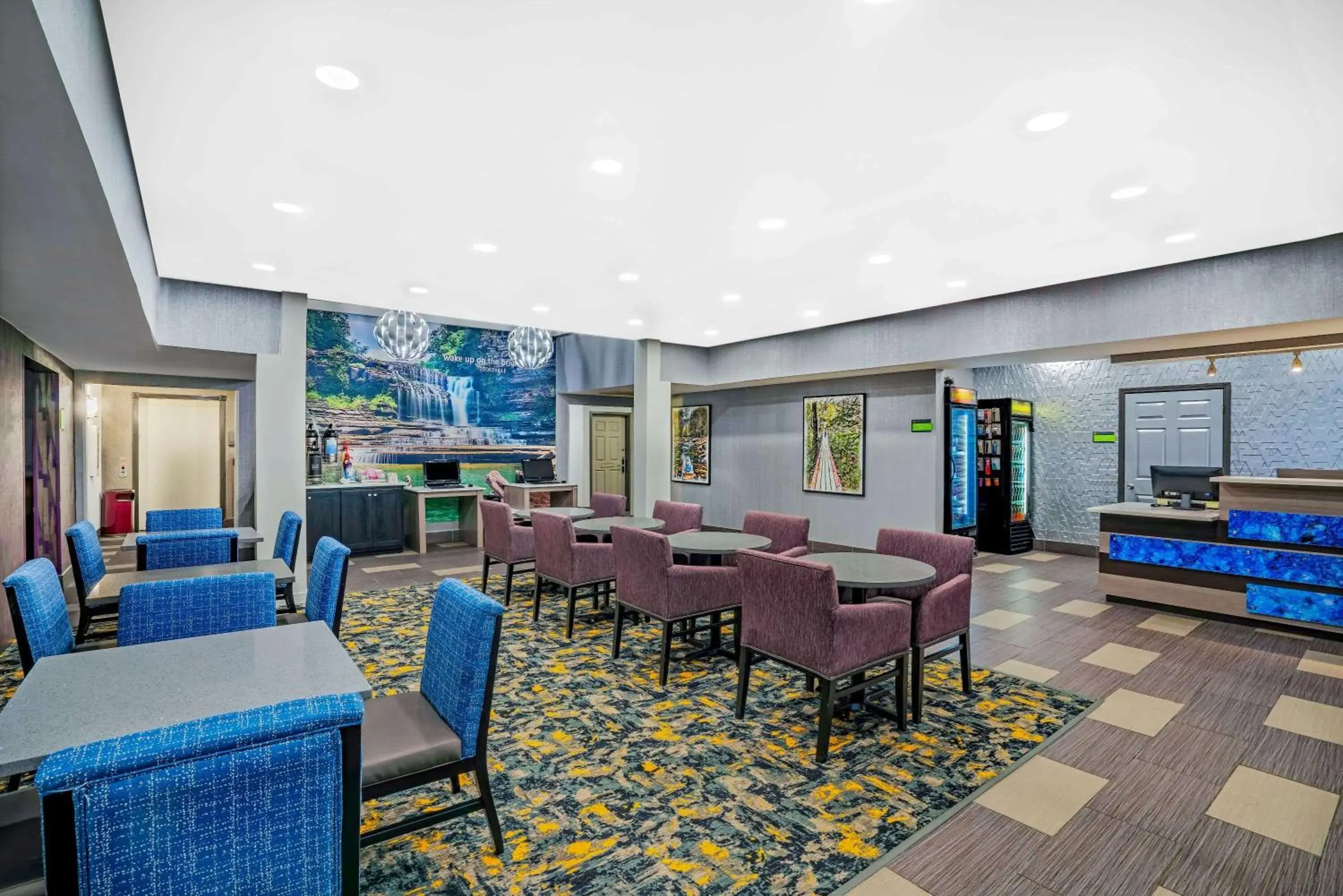 Lobby or reception in La Quinta by Wyndham Cookeville Lobby or reception in La Quinta by Wyndham Cookeville