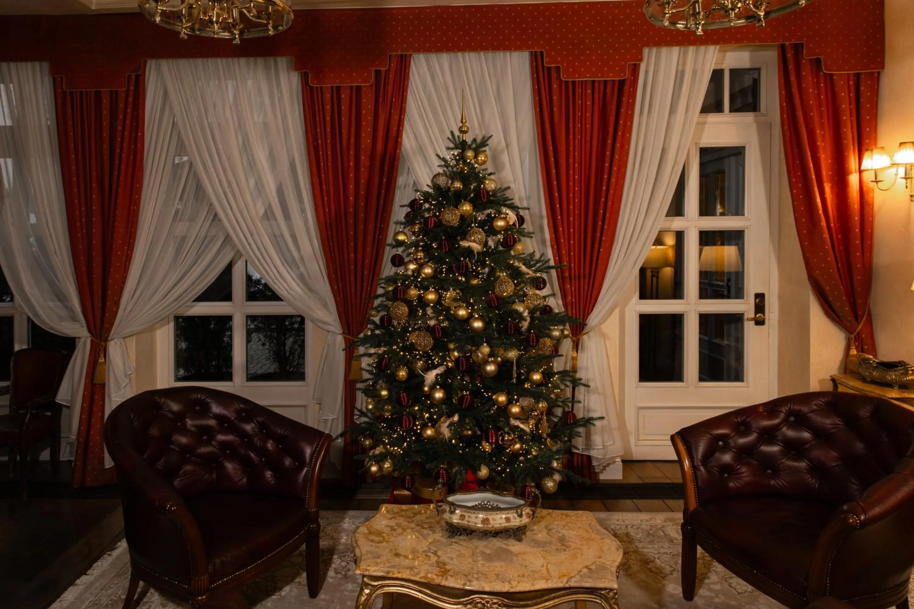 Imperial Hotel & Restaurant