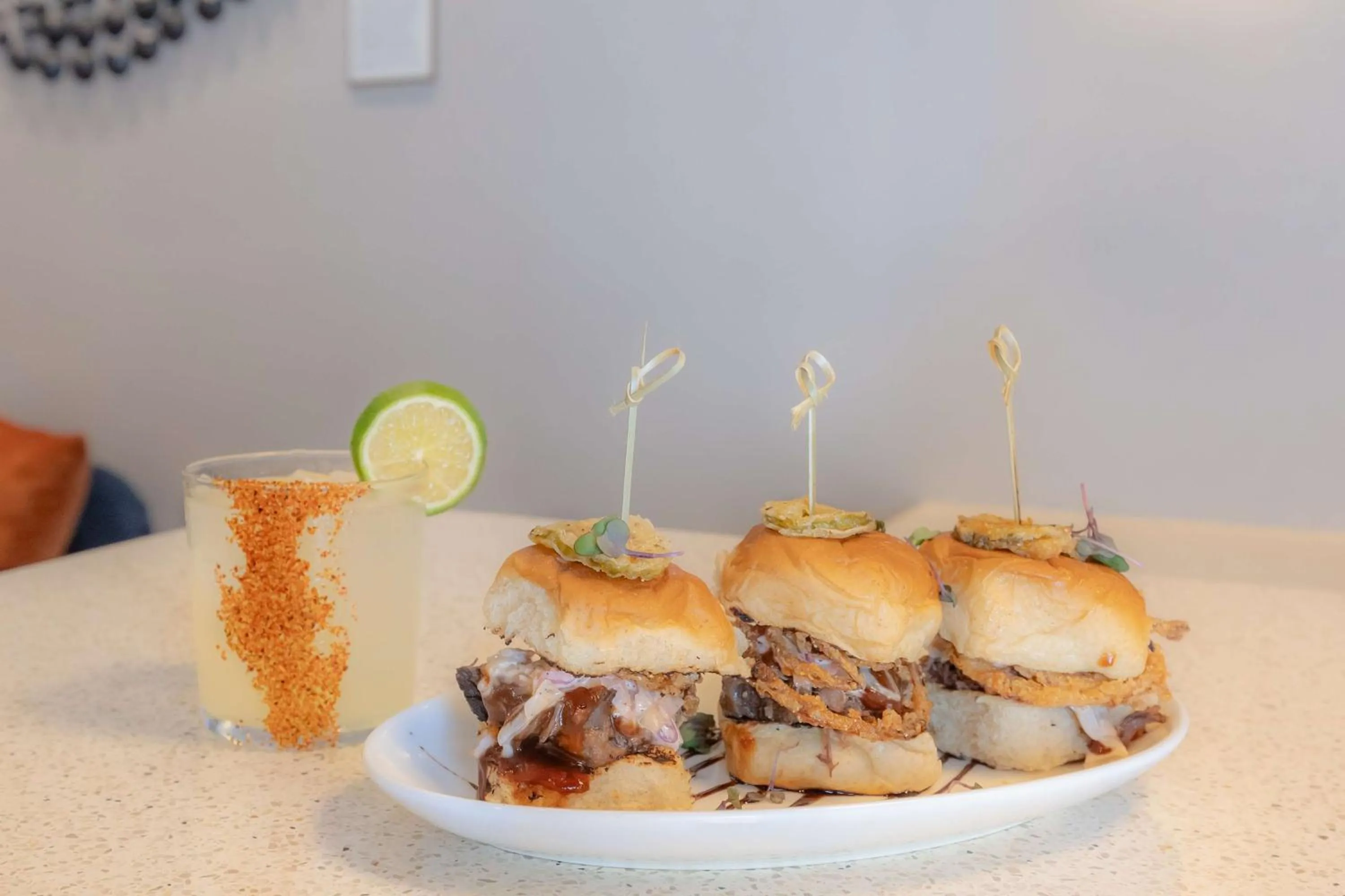 Lounge or bar in The American Hotel Atlanta Downtown-a Doubletree by Hilton