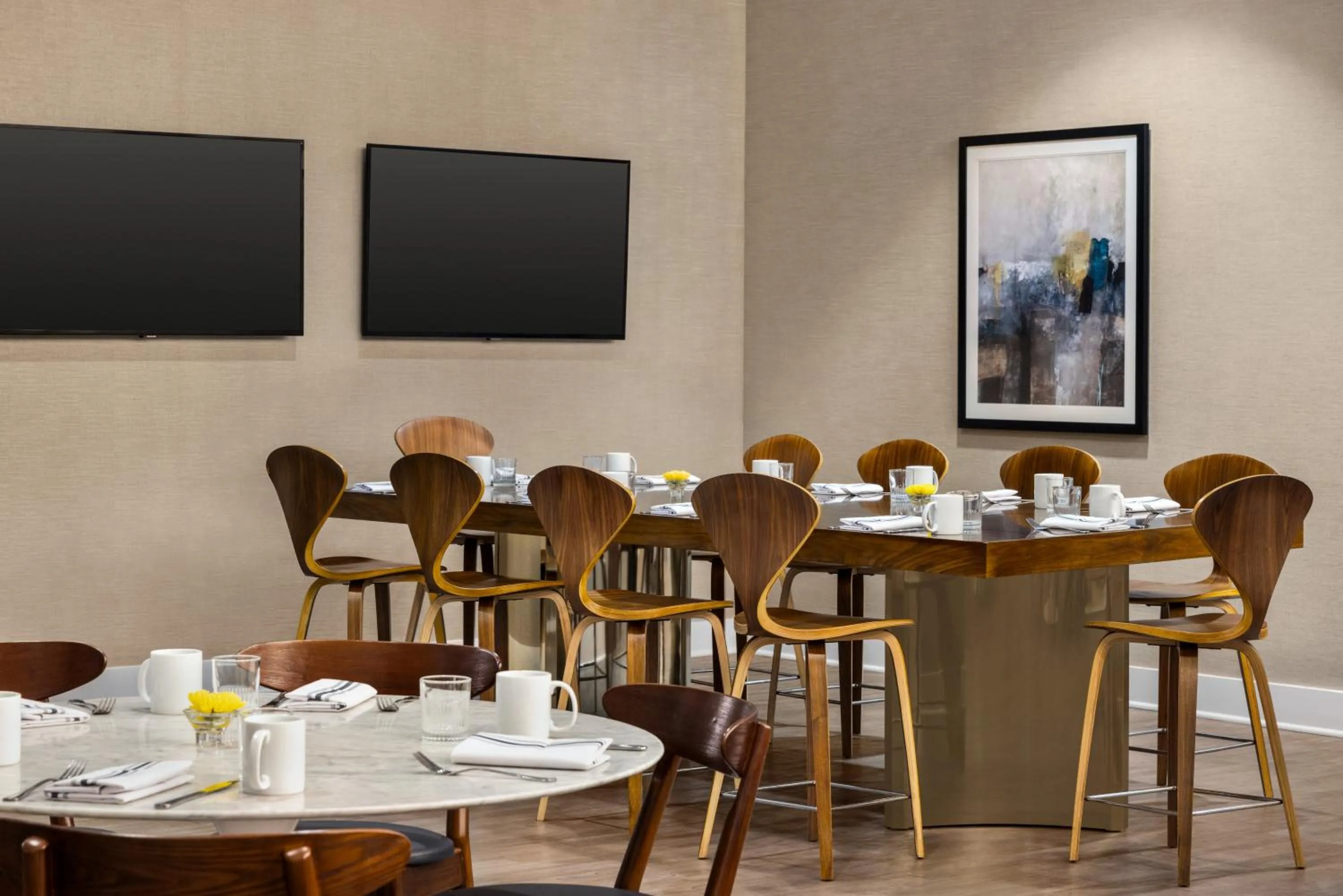 Restaurant/places to eat in The American Hotel Atlanta Downtown-a Doubletree by Hilton