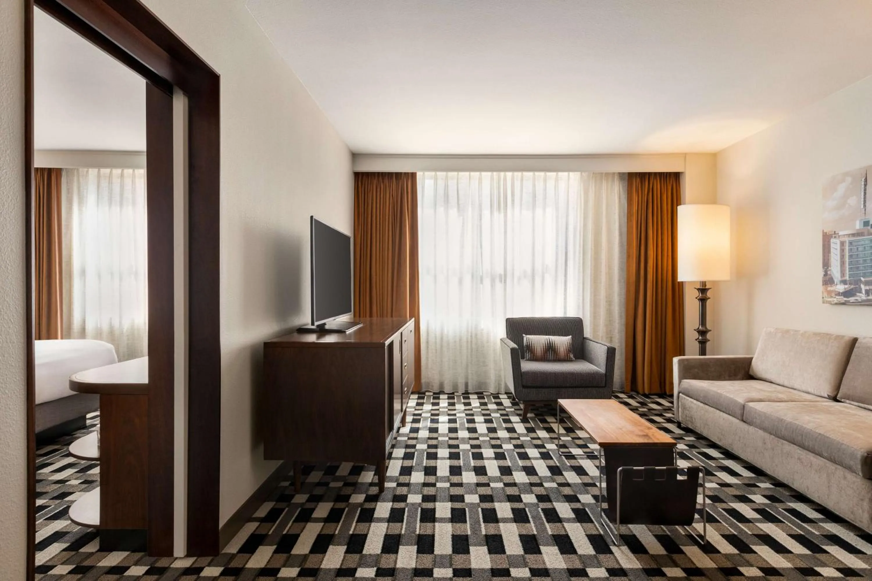 TV and multimedia in The American Hotel Atlanta Downtown-a Doubletree by Hilton