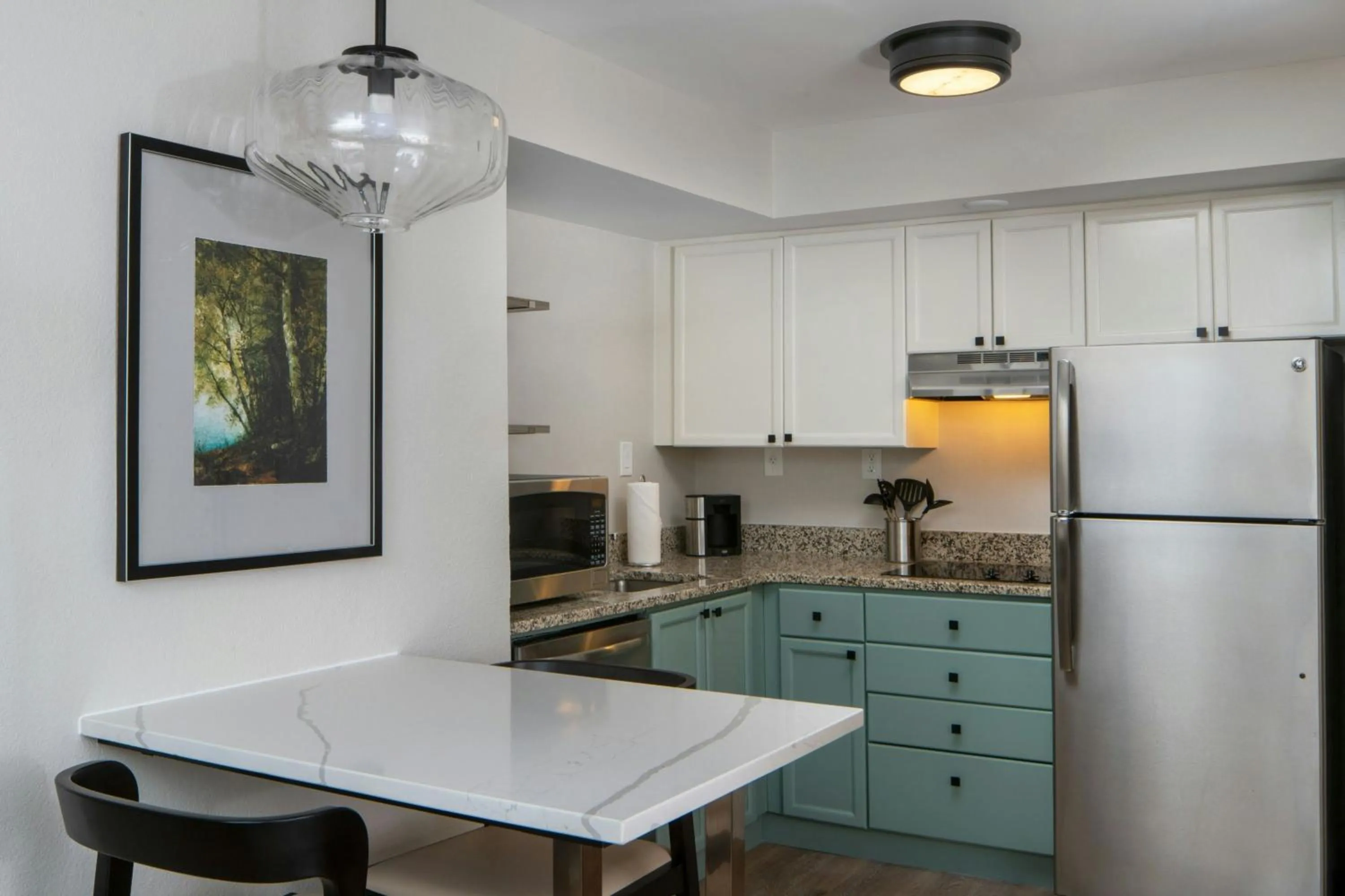 Kitchen or kitchenette in Residence Inn Atlanta Buckhead/Lenox Park