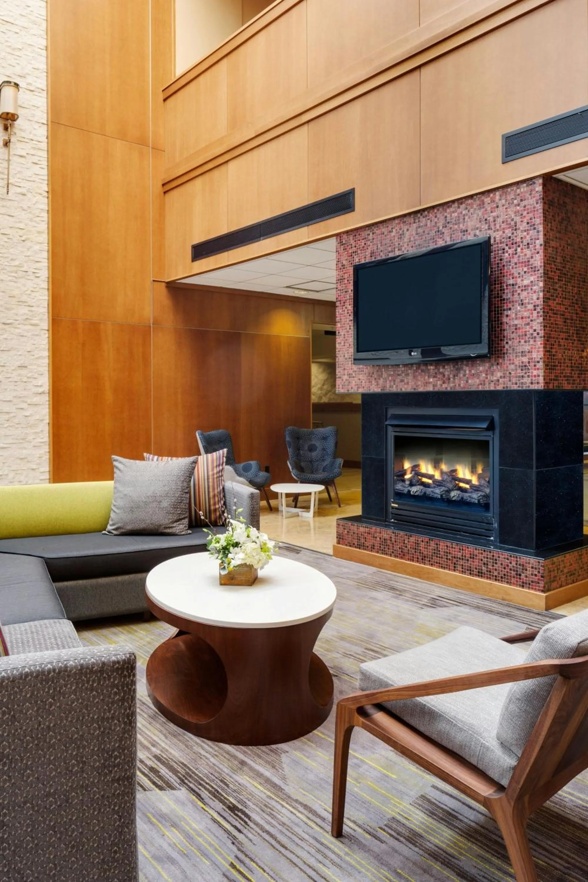 Lobby or reception in Courtyard by Marriott Boston Logan Airport