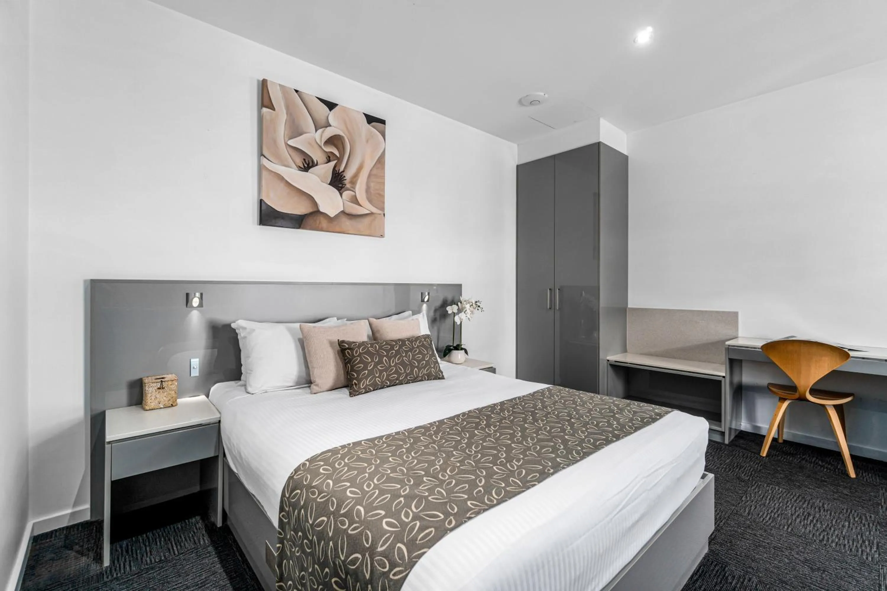 Bed in North Adelaide Boutique Stays Accommodation
