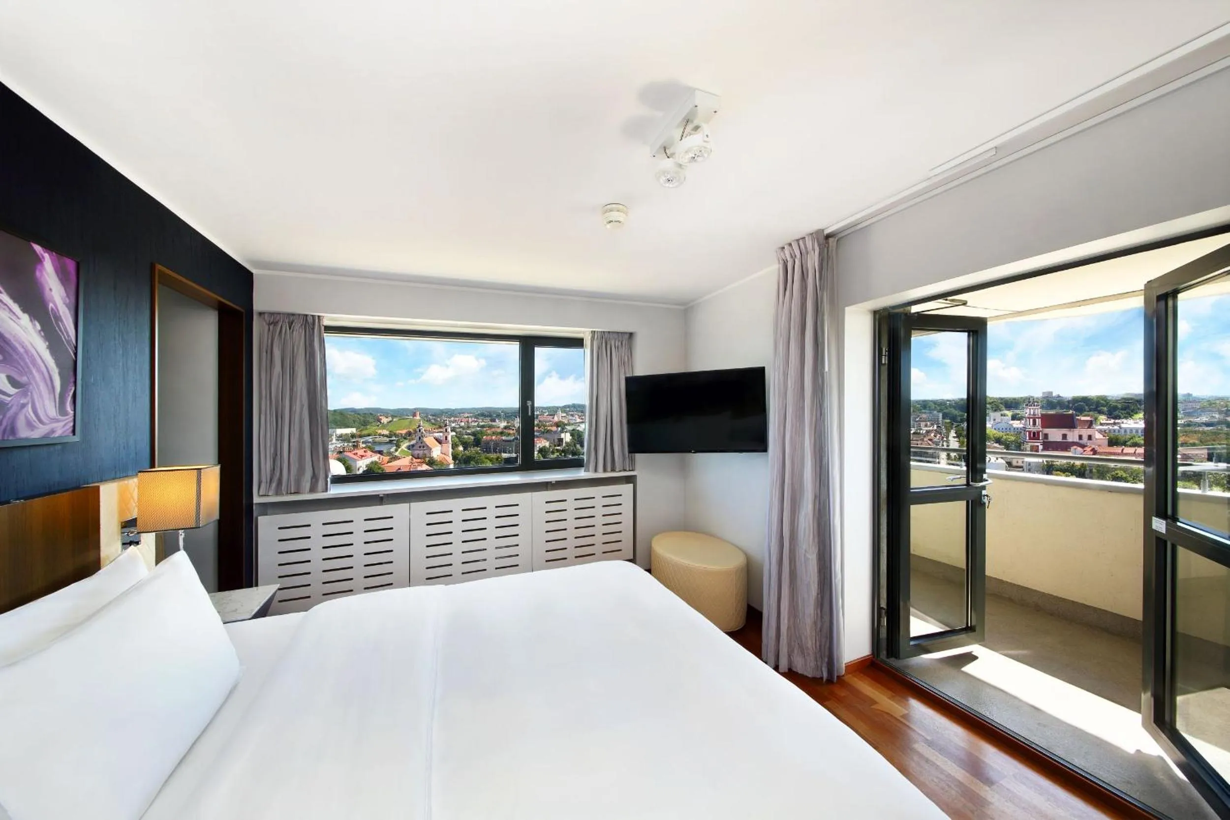 Balcony/Terrace, Bed in Radisson Blu Hotel Lietuva