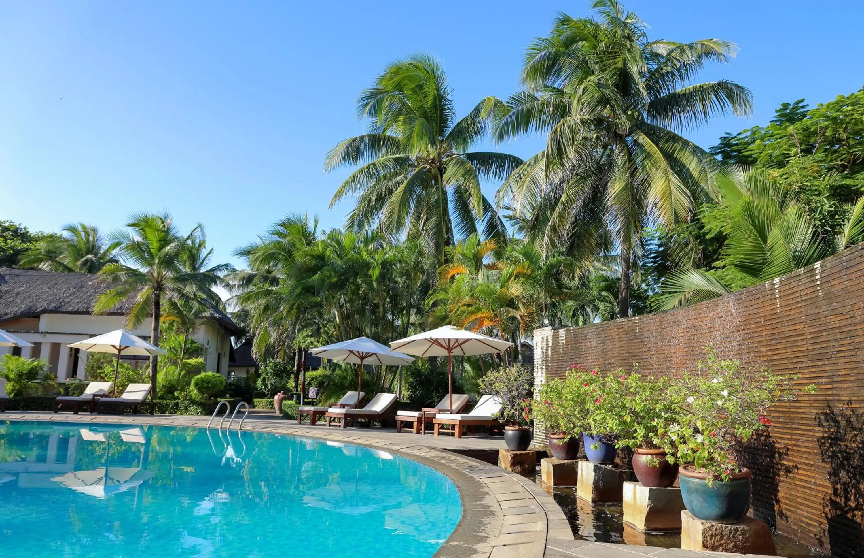 Swimming pool in Blue Ocean Resort