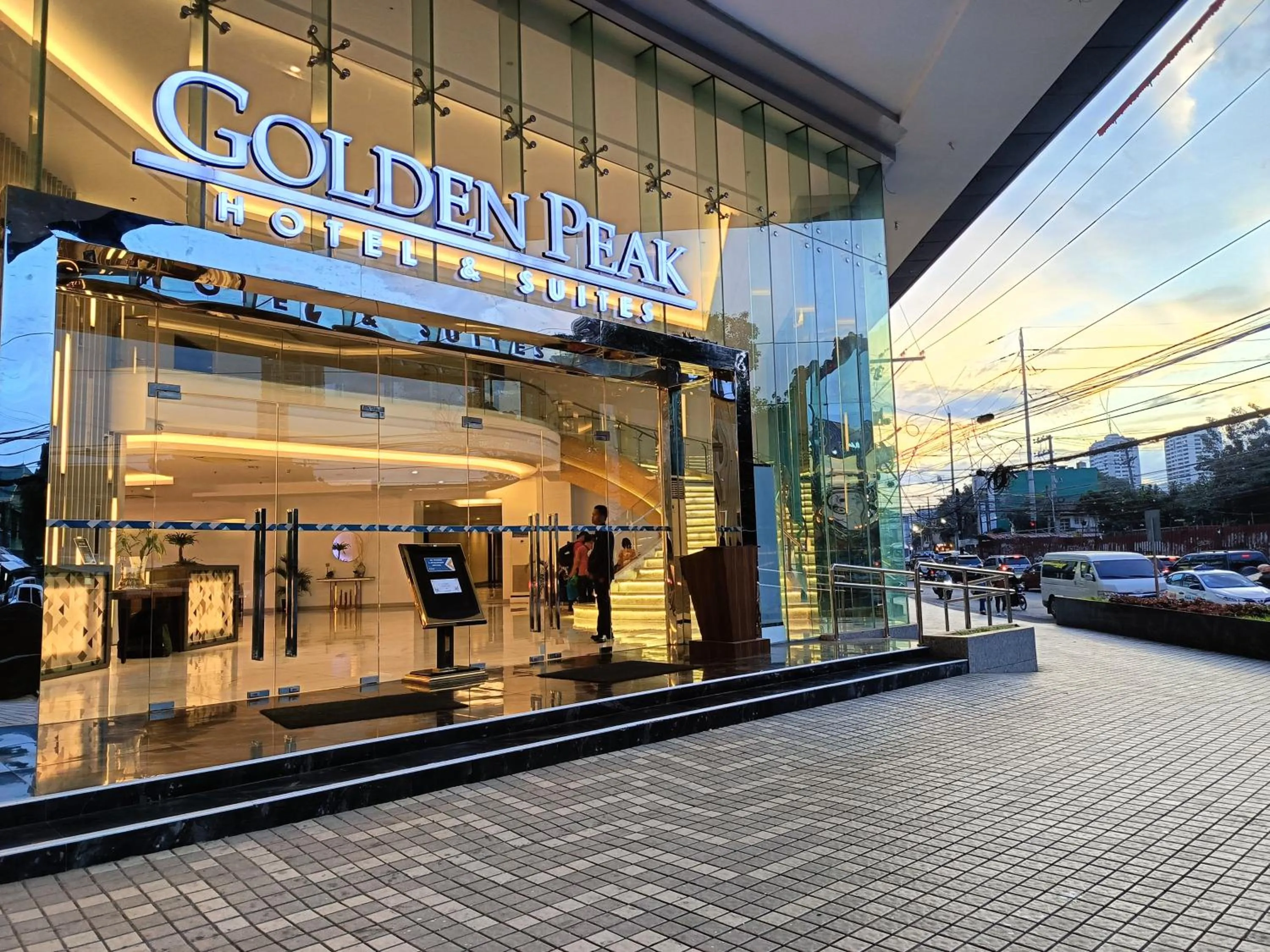 Property building in Golden Peak Hotel & Suites powered by Cocotel