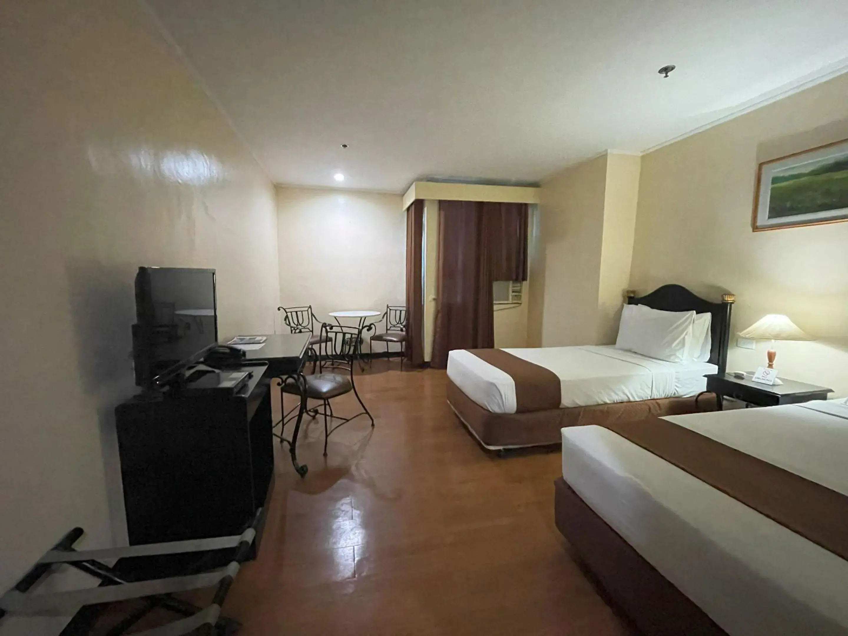 Bed in Golden Peak Hotel & Suites powered by Cocotel Bed in Golden Peak Hotel & Suites powered by Cocotel