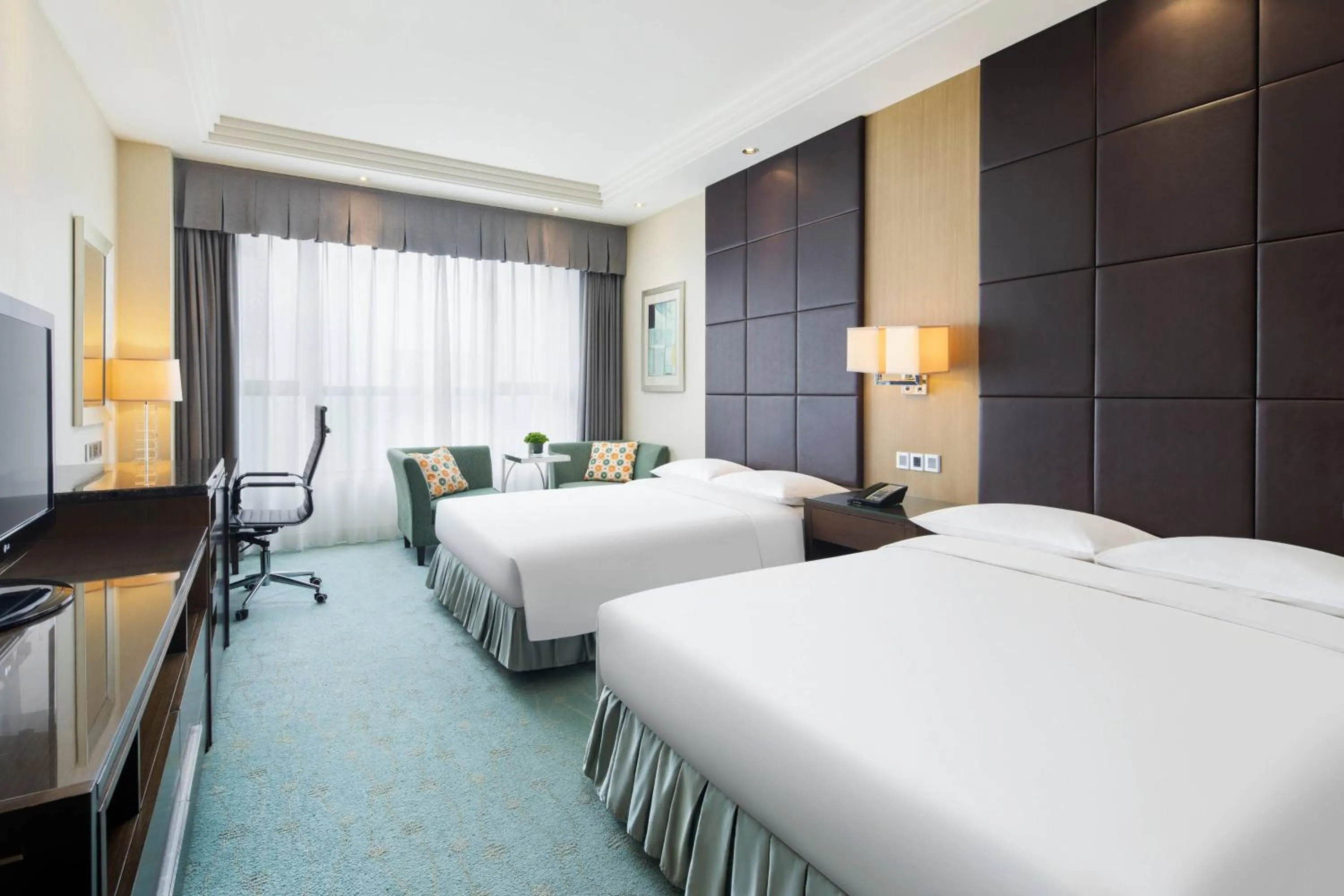 Photo of the whole room, Bed in Courtyard by Marriott Kunshan