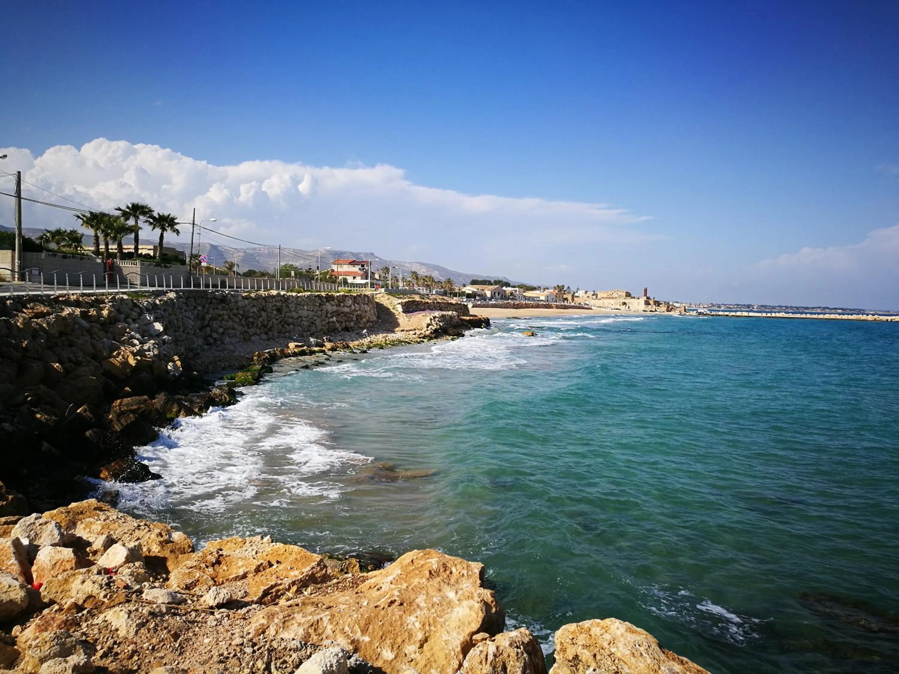 Beach in La Gioia di Sicilia B&B