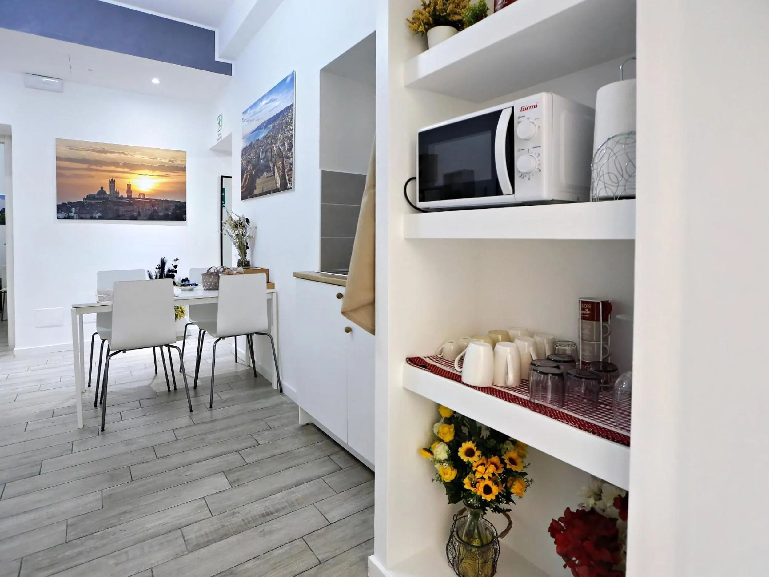 Kitchen or kitchenette in Relais Villa Borghese