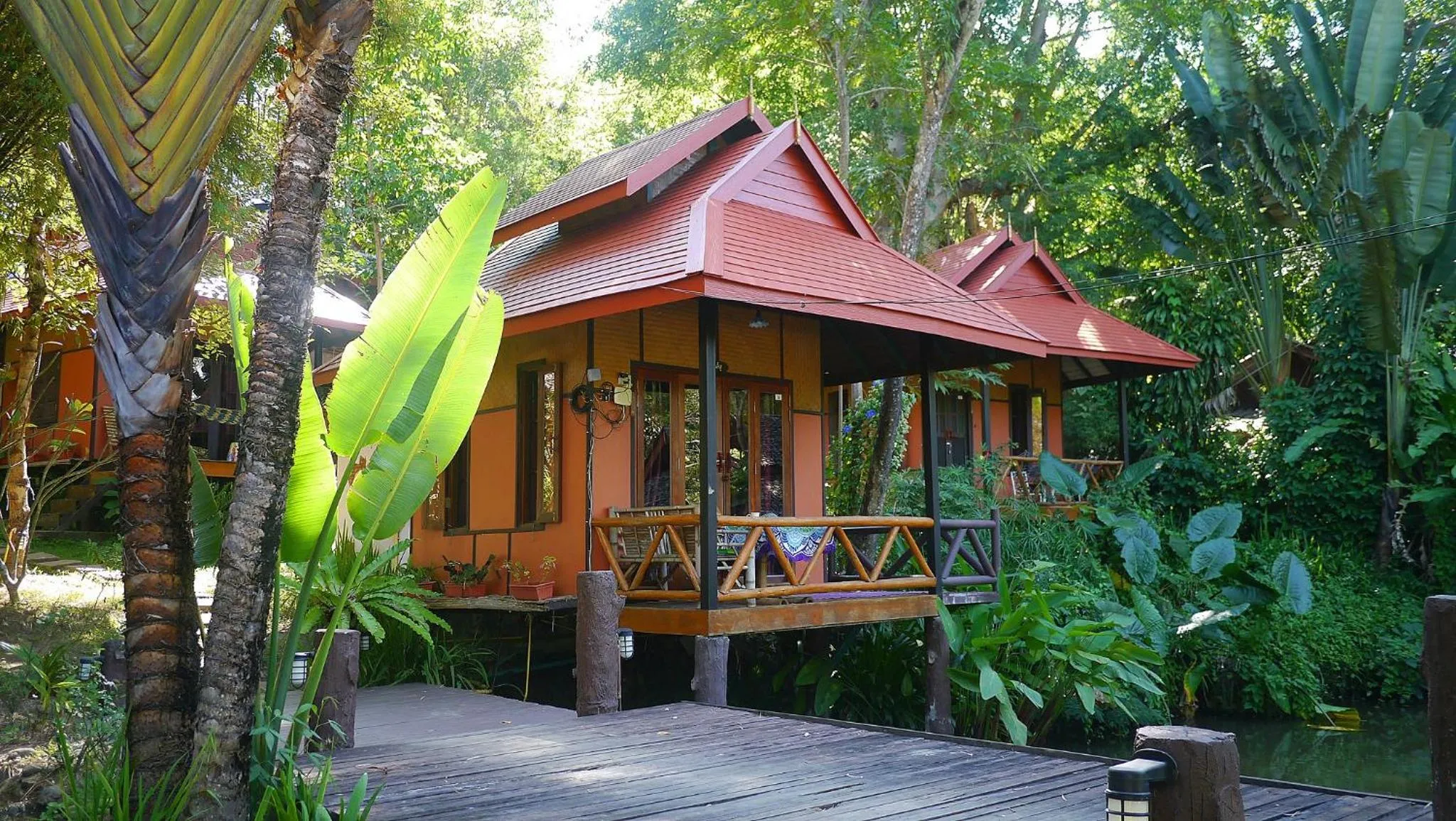 Photo of the whole room in Pho Rak Nah Pai