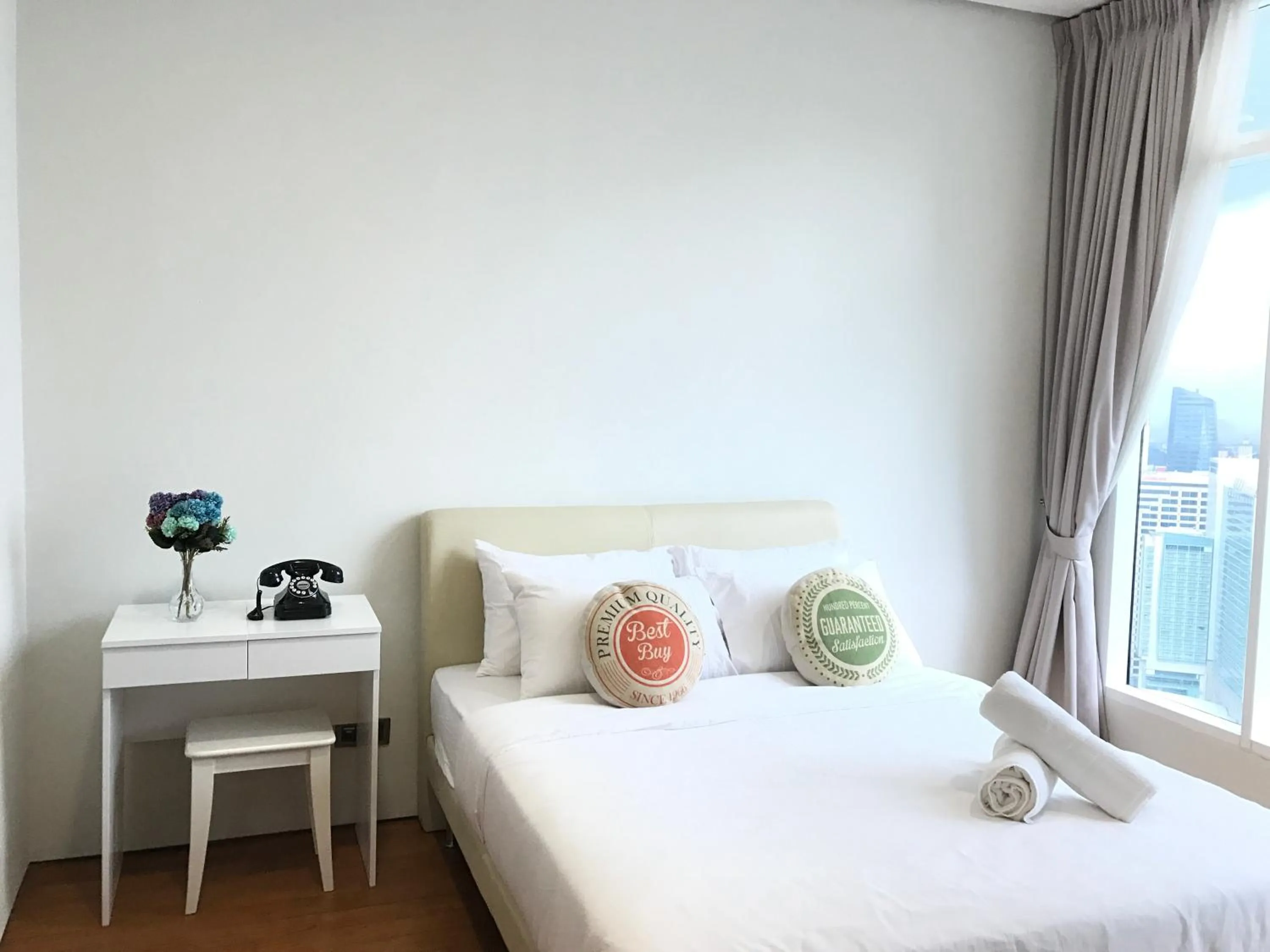 Bed in Soho Suites Klcc By Pnut