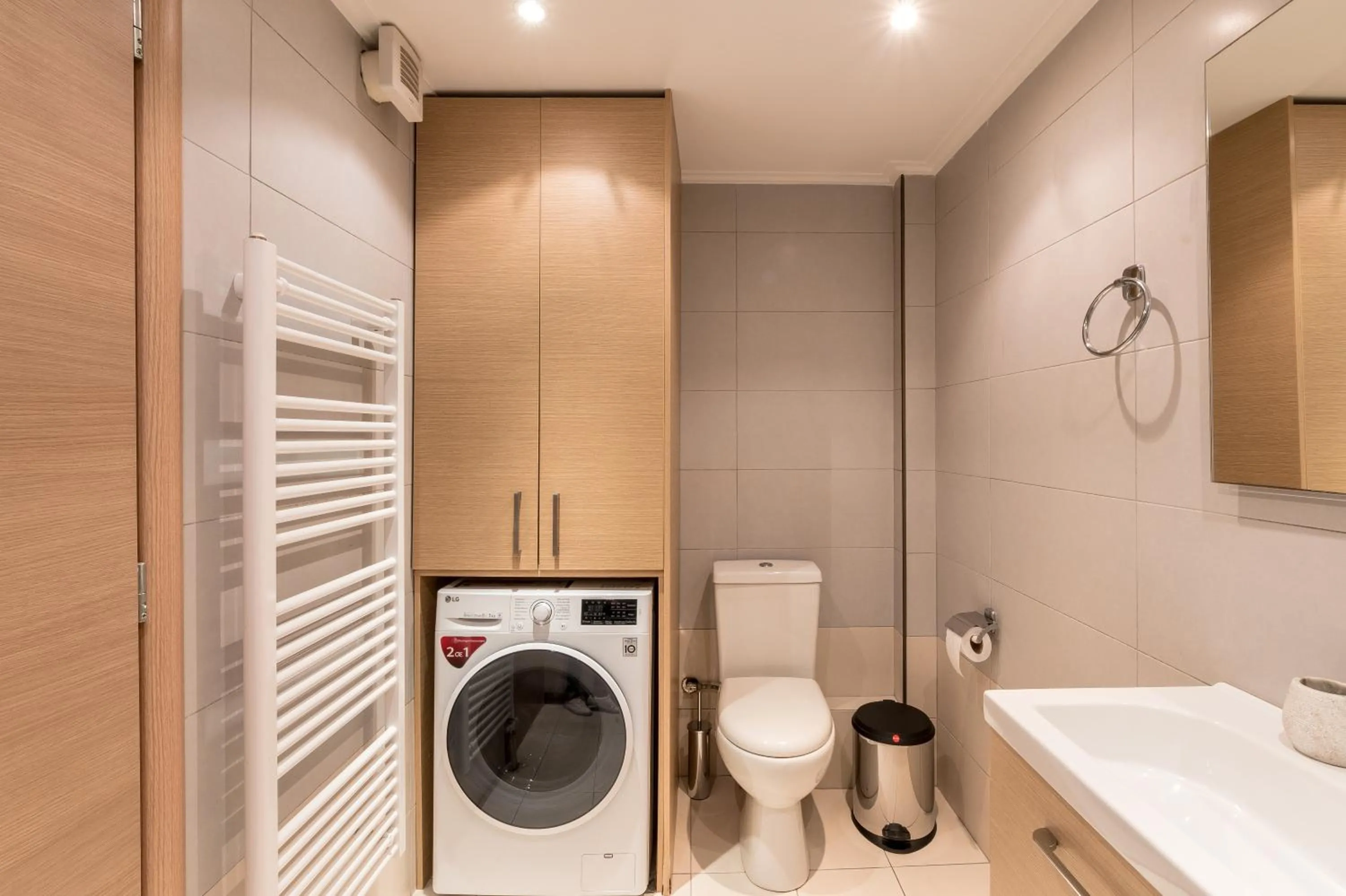 Toilet in Patissia Apartment