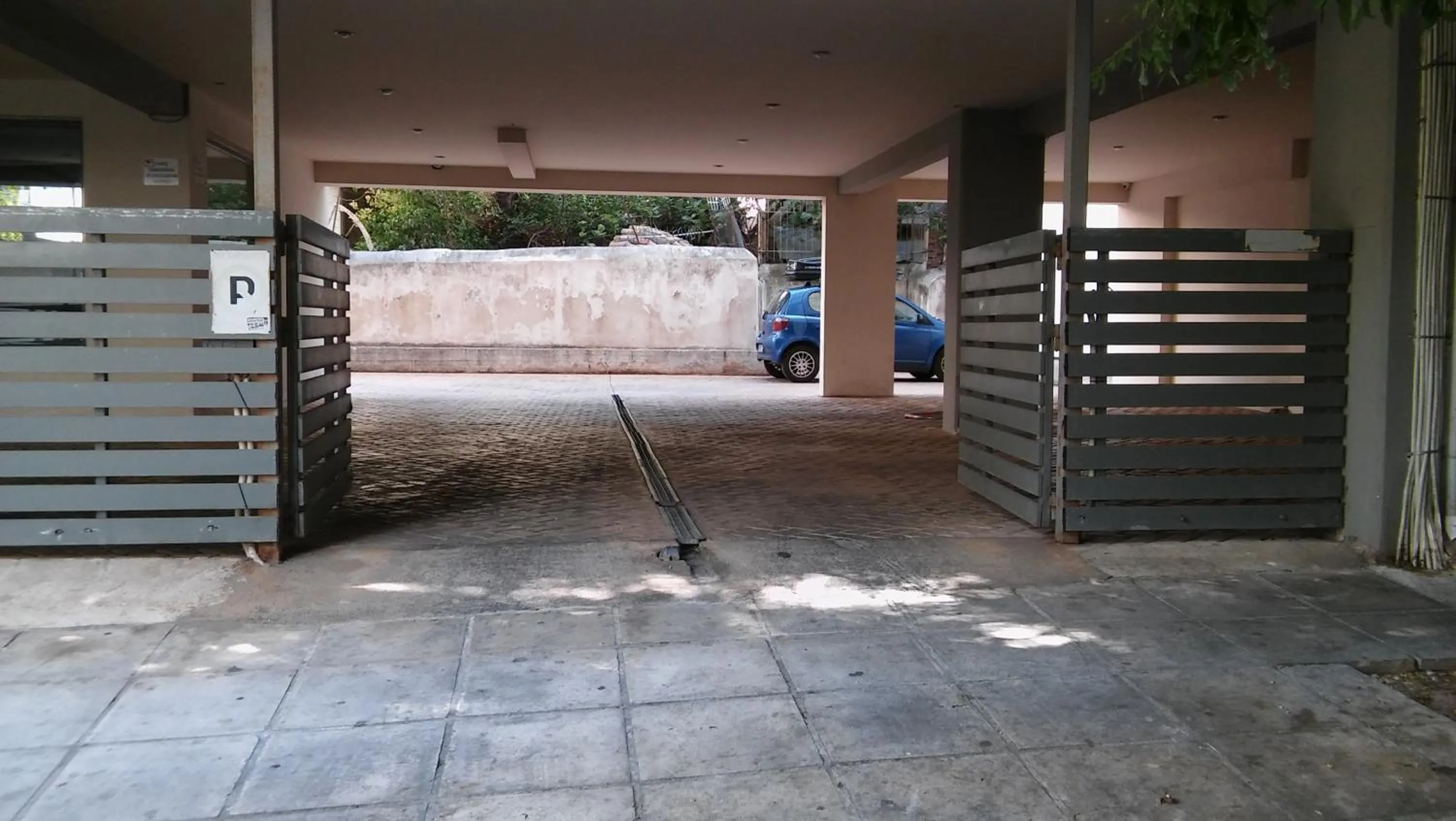 Apartment with Balcony in Patissia Apartment