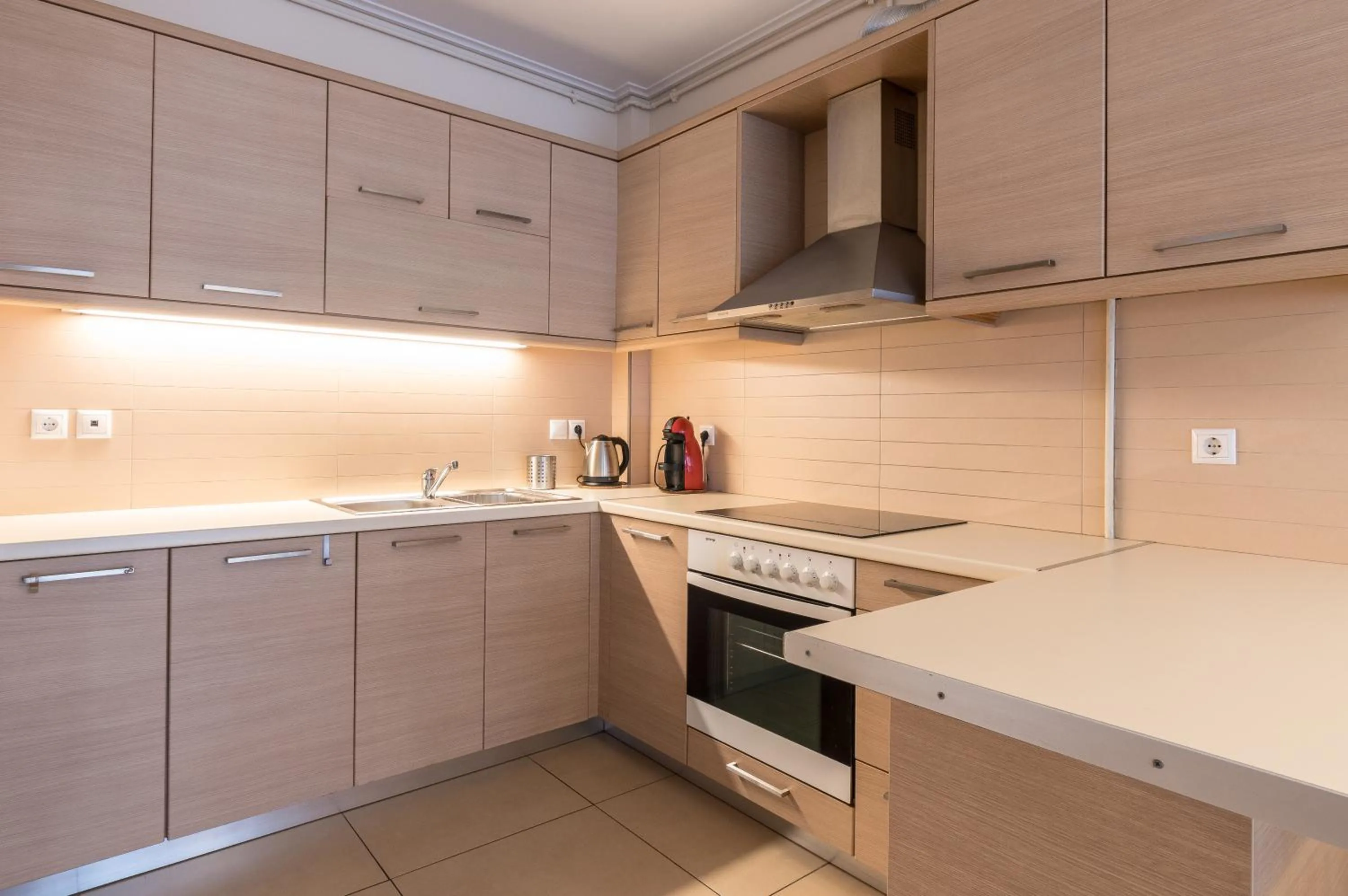 Coffee/tea facilities in Patissia Apartment