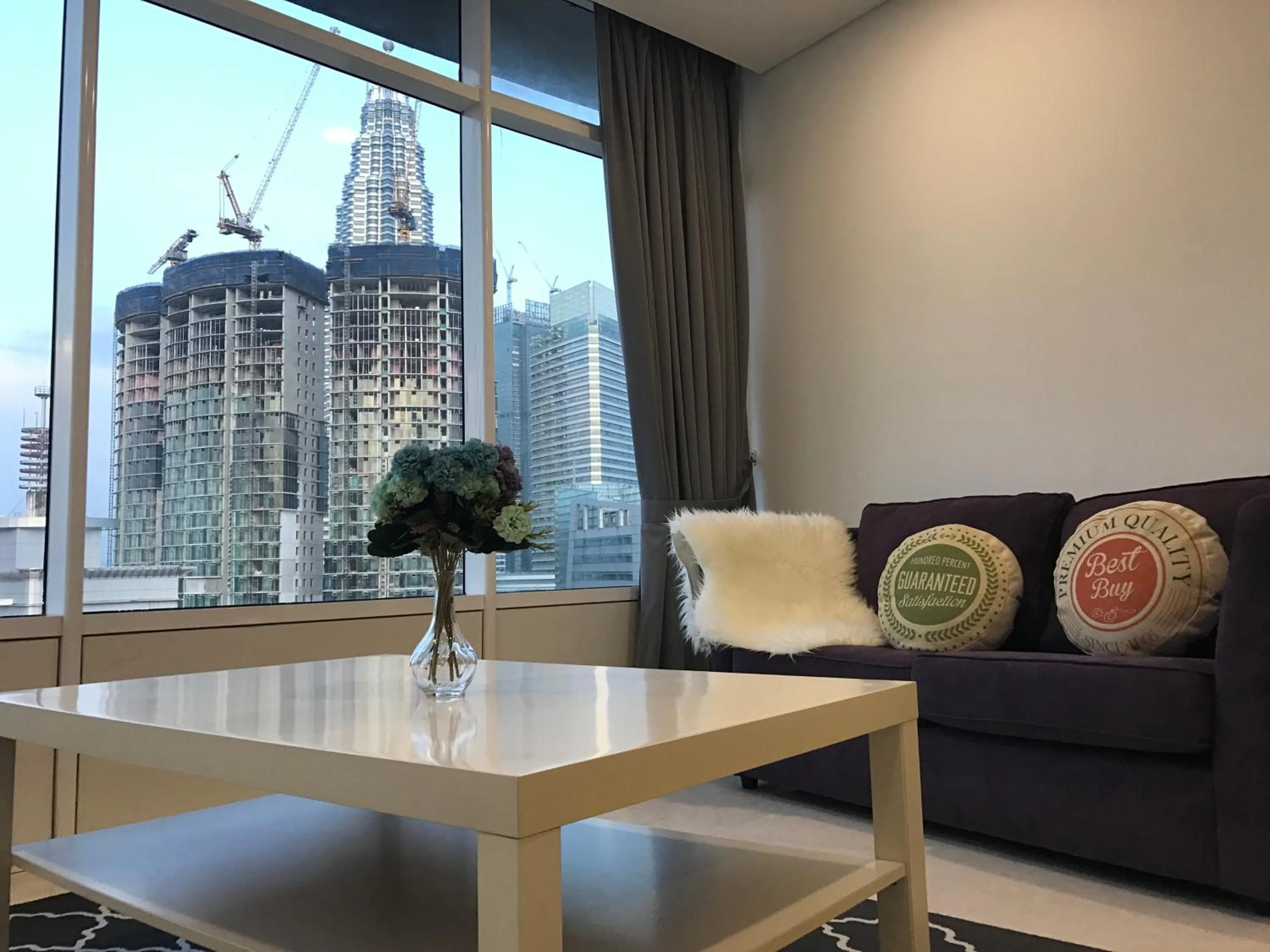 VORTEX SUITES KLCC by PNUT With NETFLIX