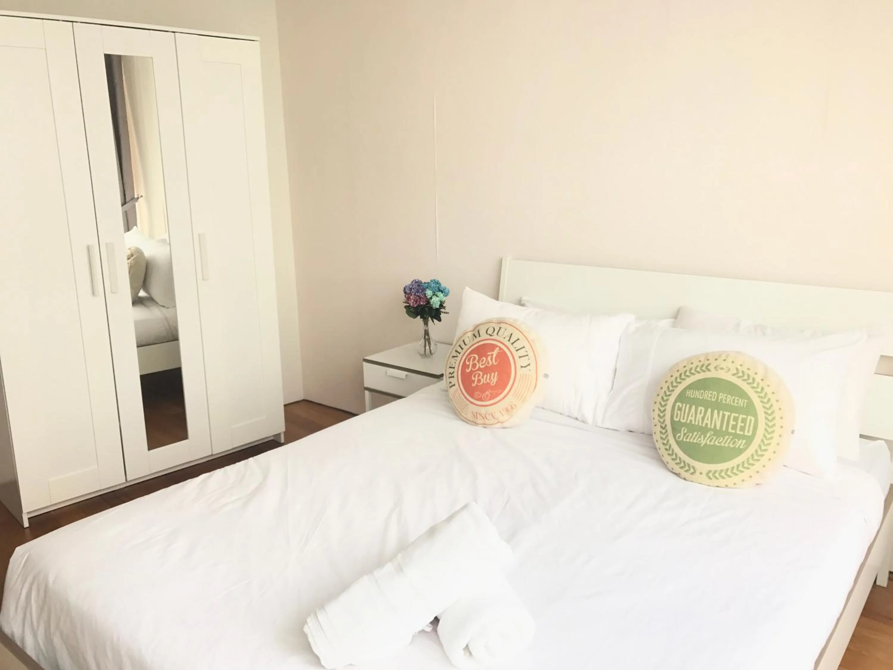 Bed in VORTEX SUITES KLCC by PNUT With NETFLIX