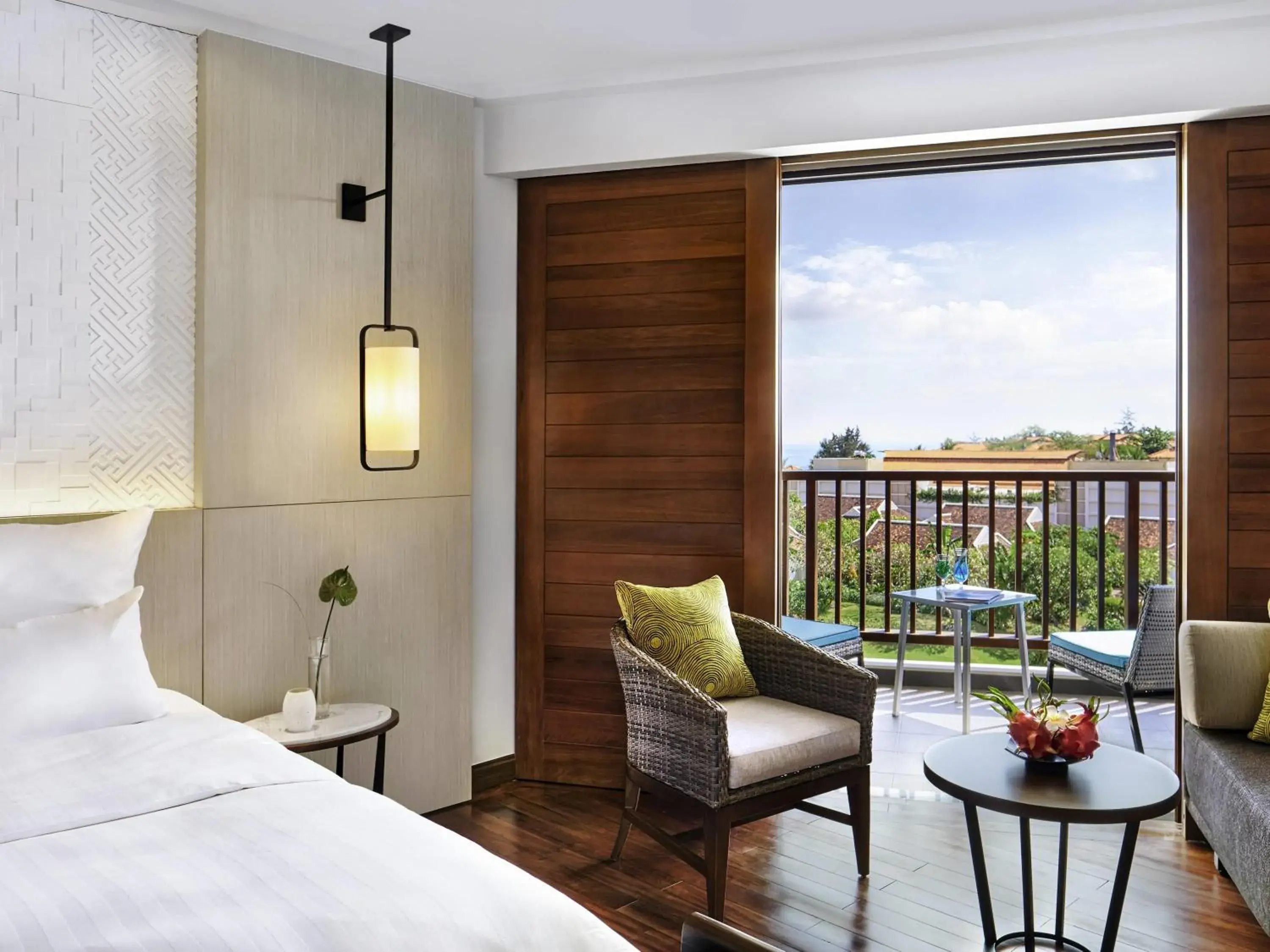 Bedroom, Bed in Pullman Danang Beach Resort Bedroom, Bed in Pullman Danang Beach Resort