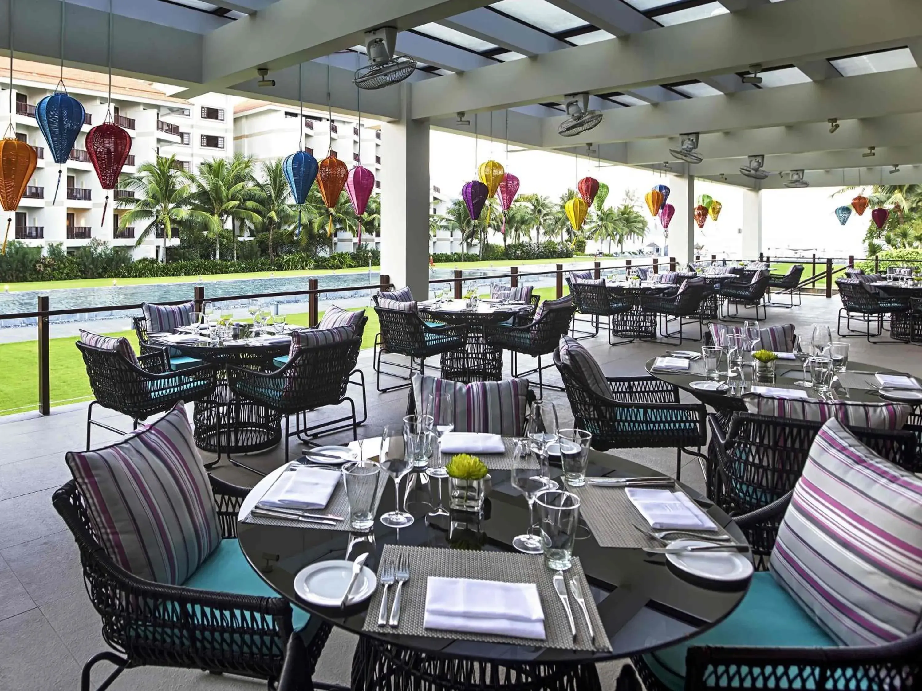 Restaurant/places to eat in Pullman Danang Beach Resort Restaurant/places to eat in Pullman Danang Beach Resort