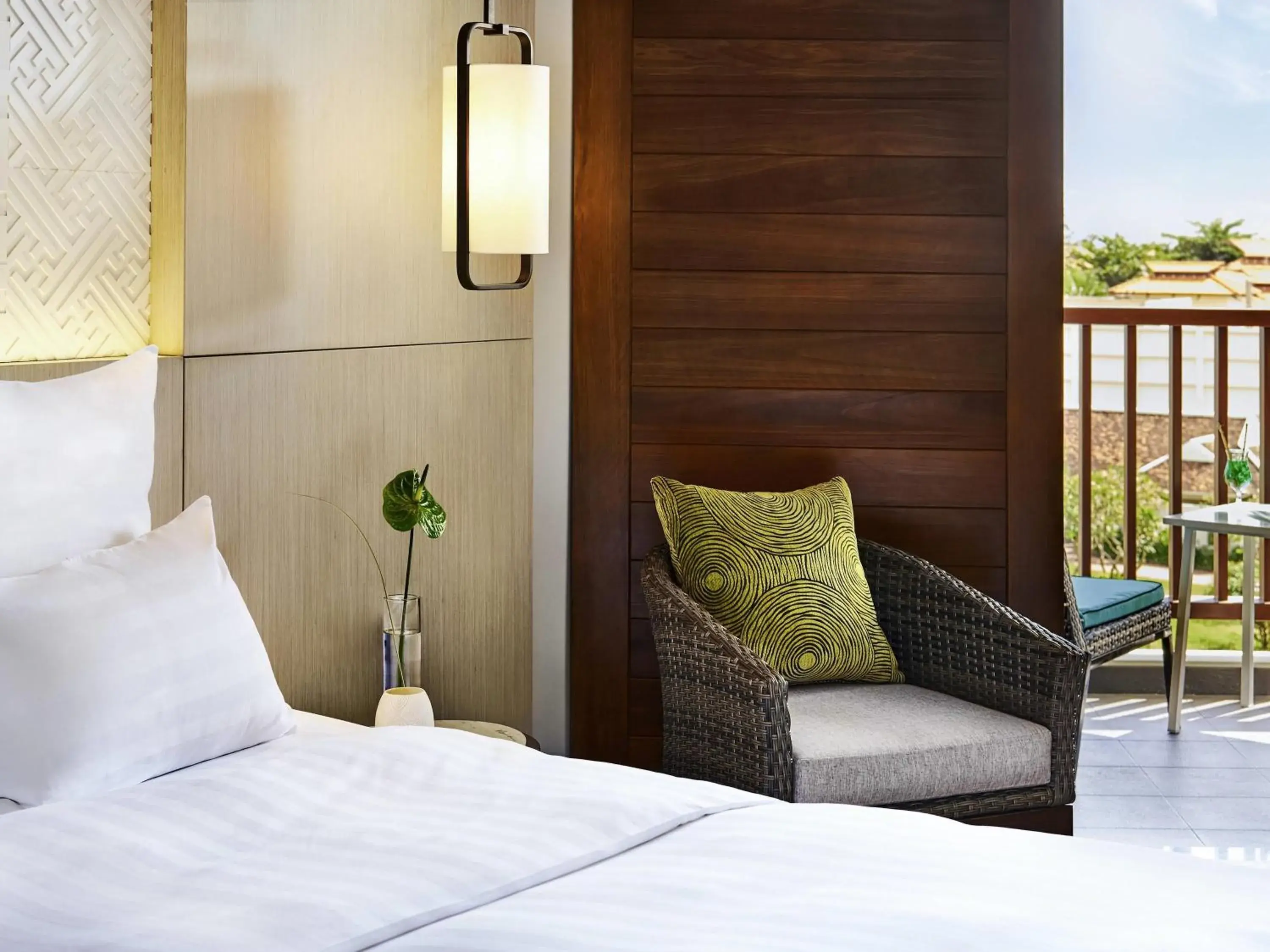 Deluxe Two Single Beds Room with Ocean View in Pullman Danang Beach Resort Deluxe Two Single Beds Room with Ocean View in Pullman Danang Beach Resort