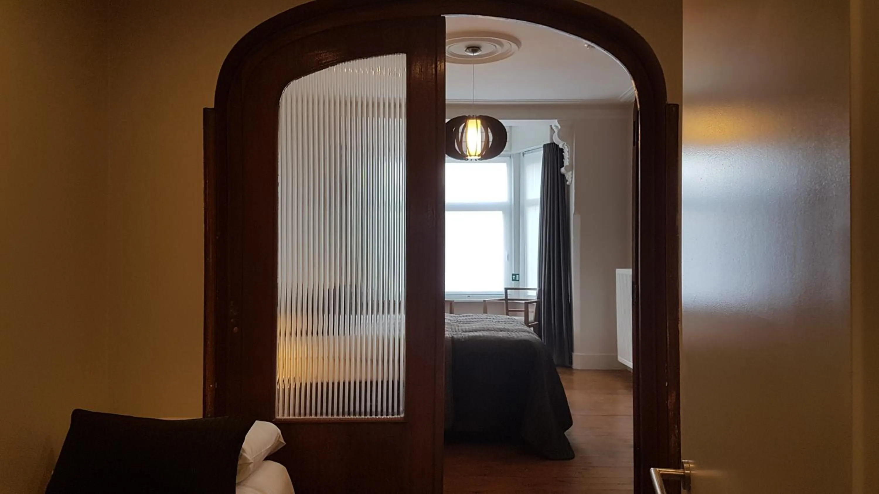 Bed in B&B Charles Cabour