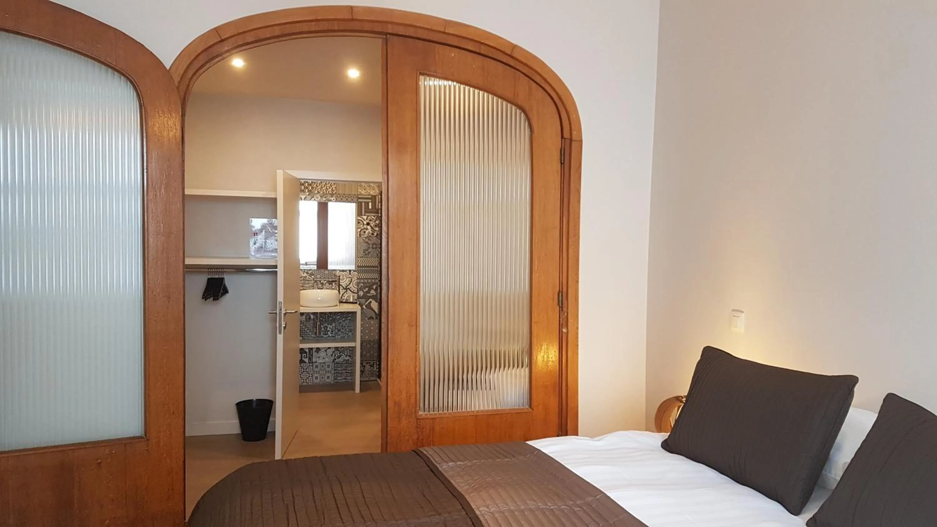 Bed in B&B Charles Cabour