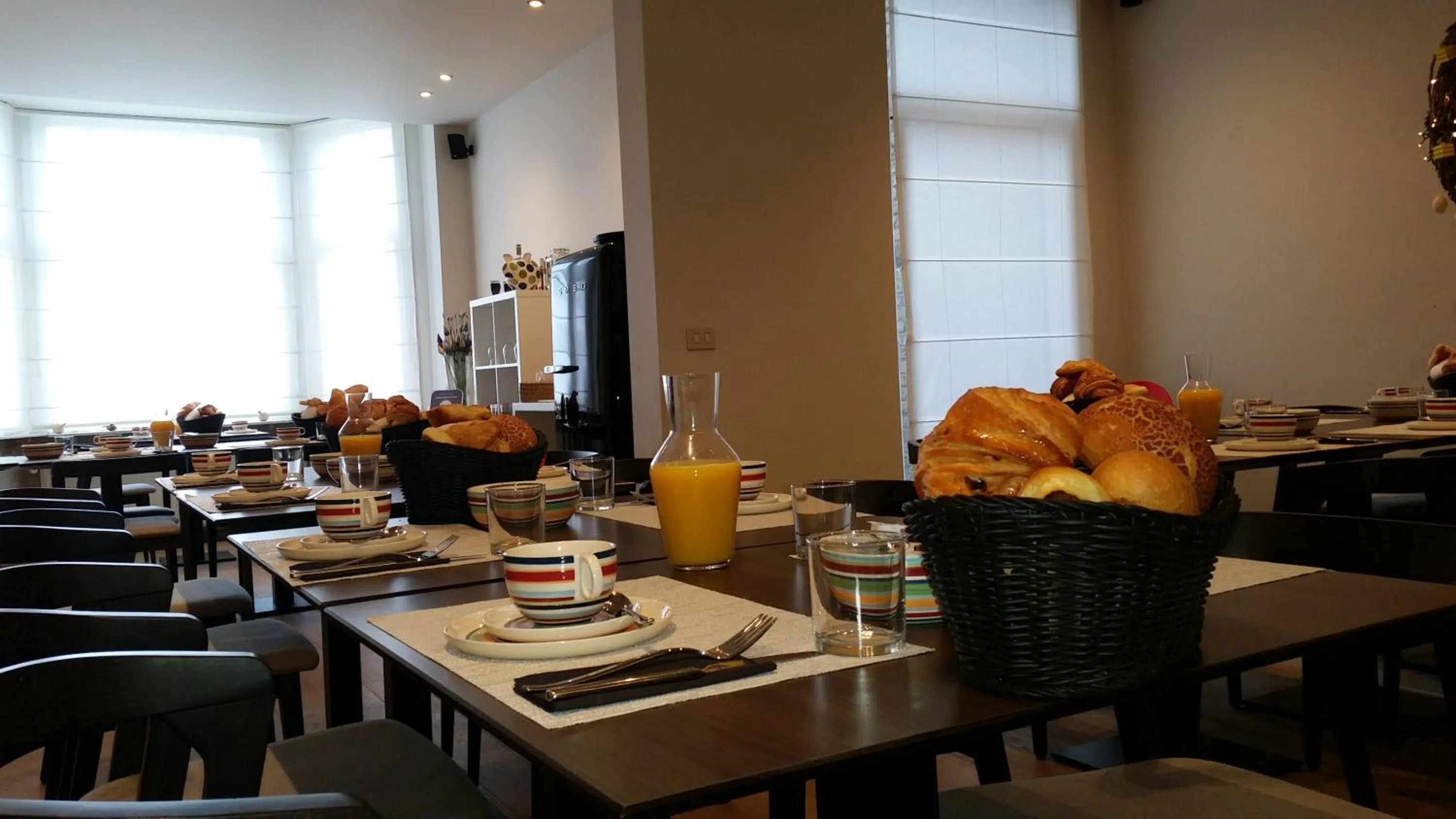 Breakfast in B&B Charles Cabour