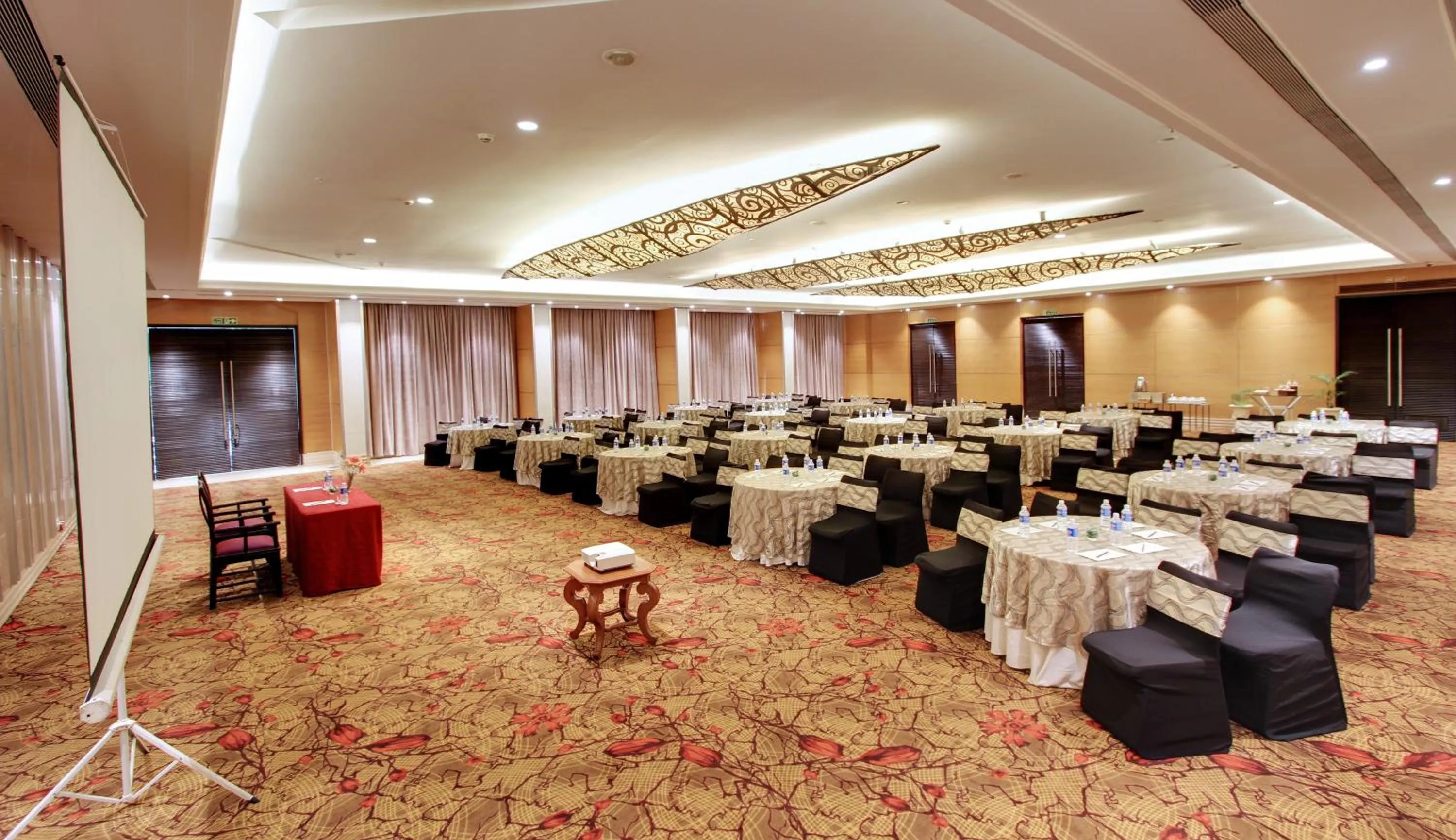 Banquet/Function facilities in Hotel Royal Orchid Bangalore