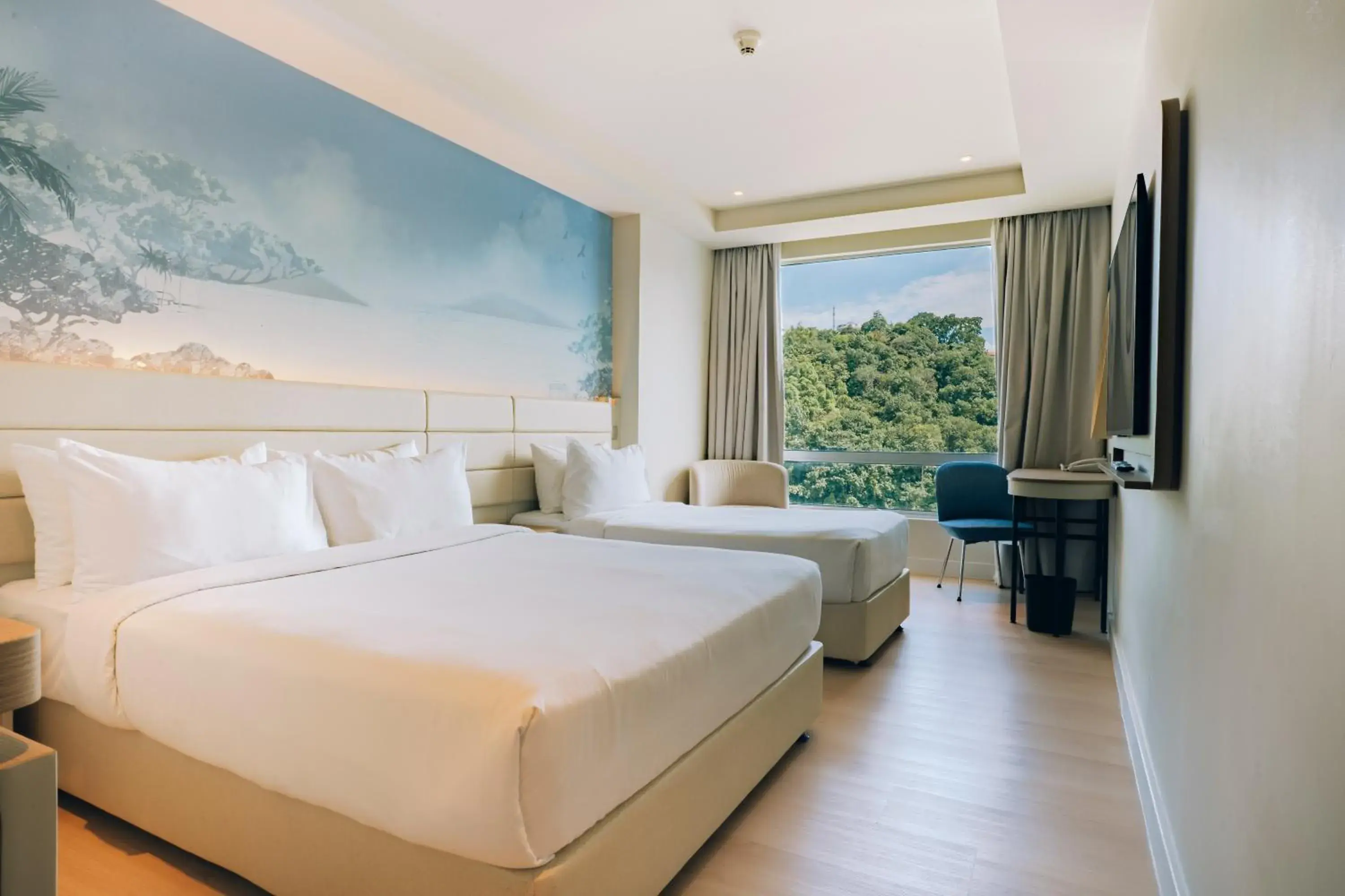 Bedroom, Bed in Cititel Express Kota Kinabalu Bedroom, Bed in Cititel Express Kota Kinabalu