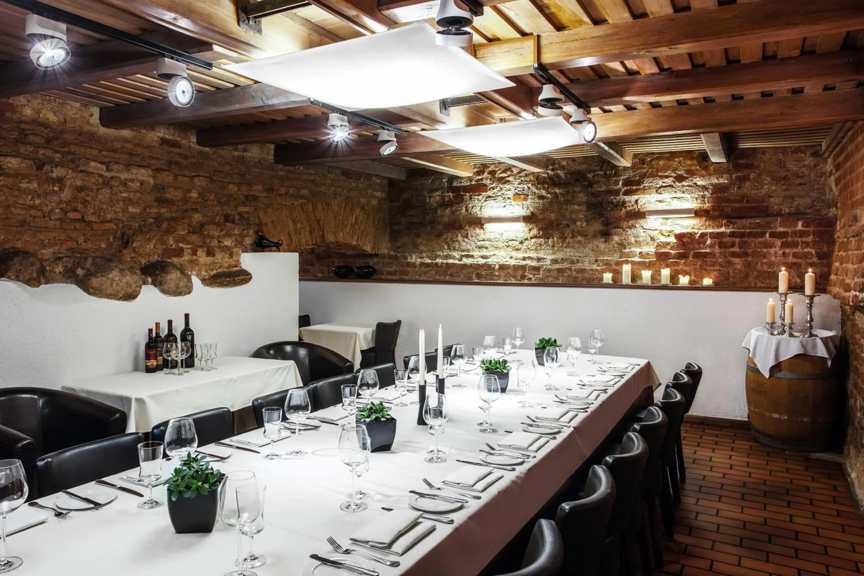Restaurant/places to eat in Mabre Residence Restaurant/places to eat in Mabre Residence