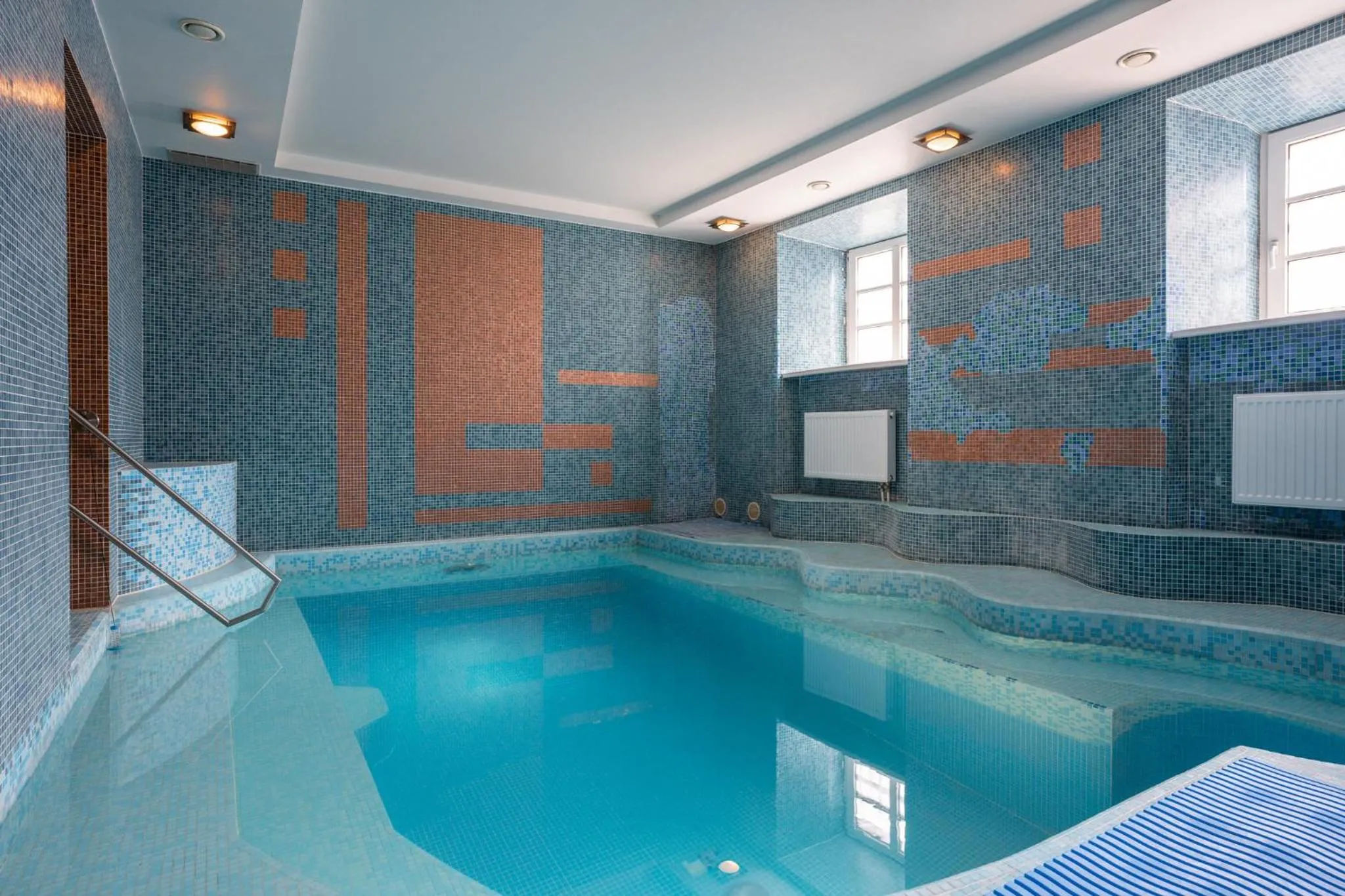 Swimming pool in Mabre Residence