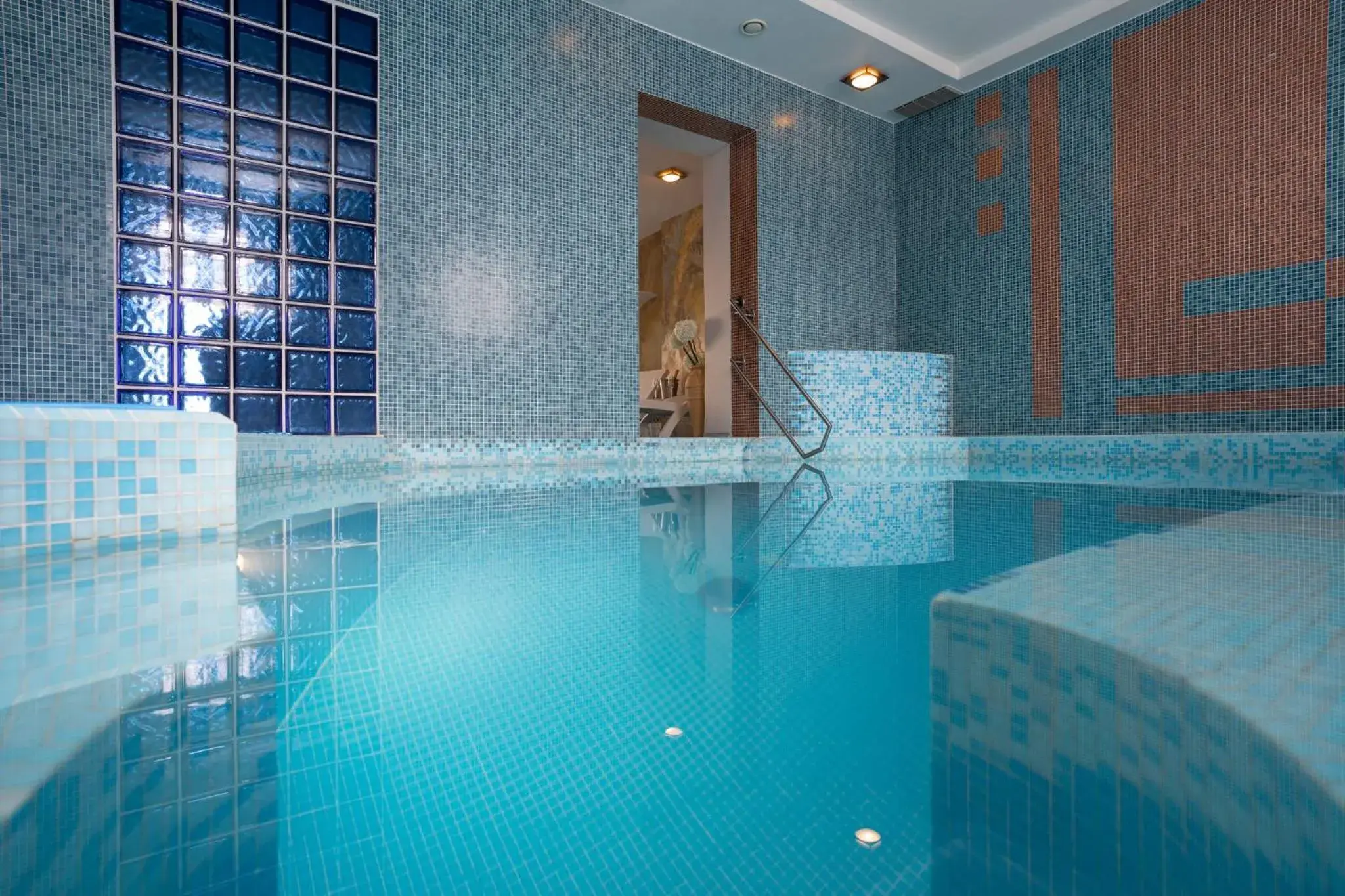 Swimming pool in Mabre Residence Swimming pool in Mabre Residence