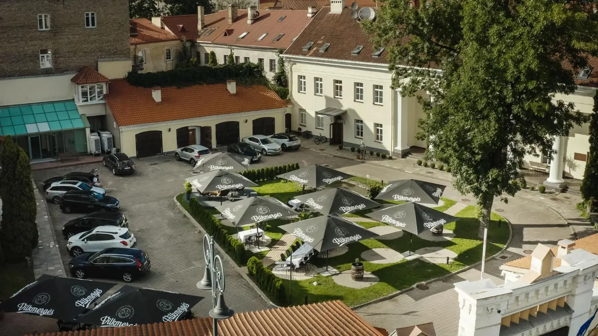 Property building in Mabre Residence Property building in Mabre Residence