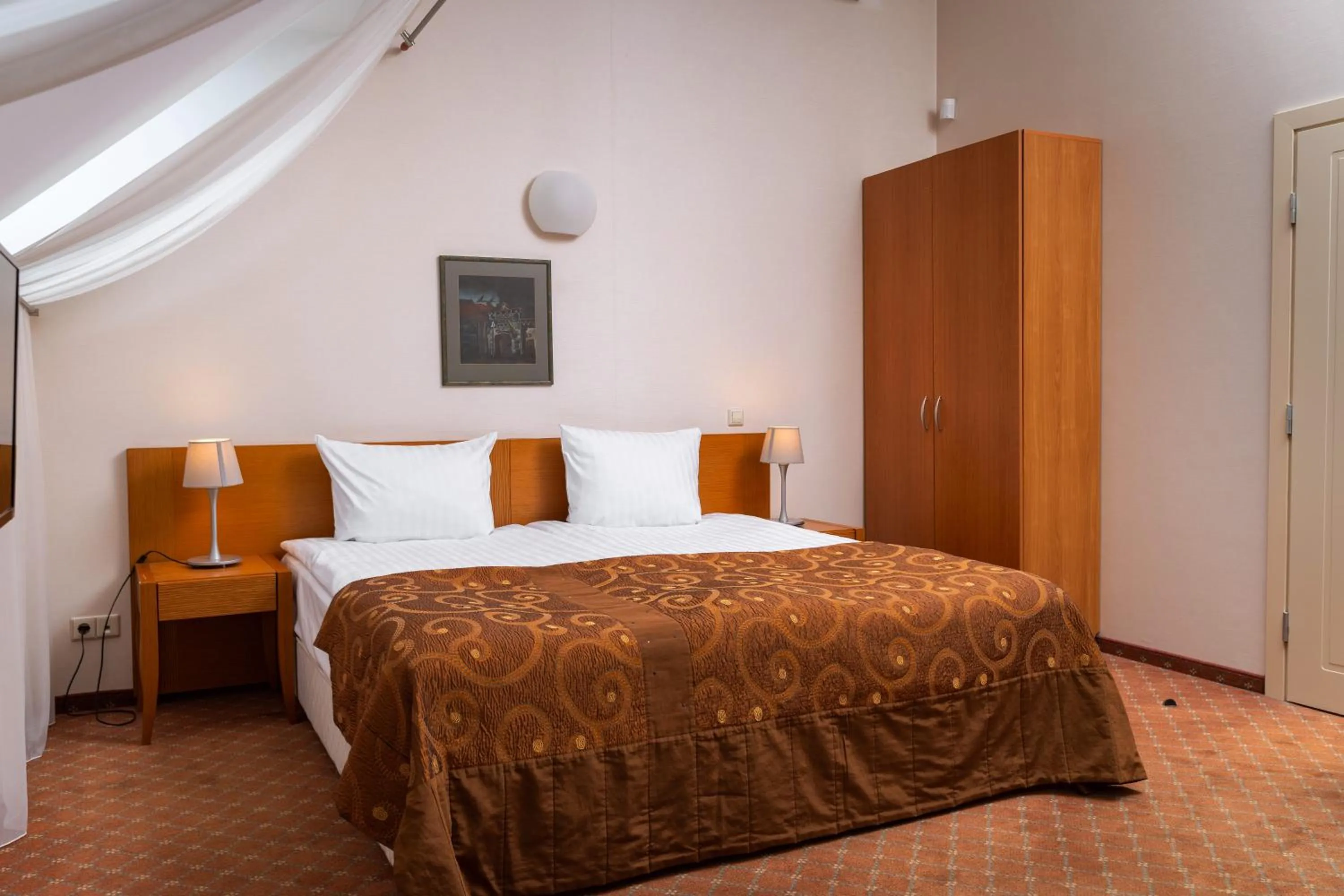 Bed in Mabre Residence