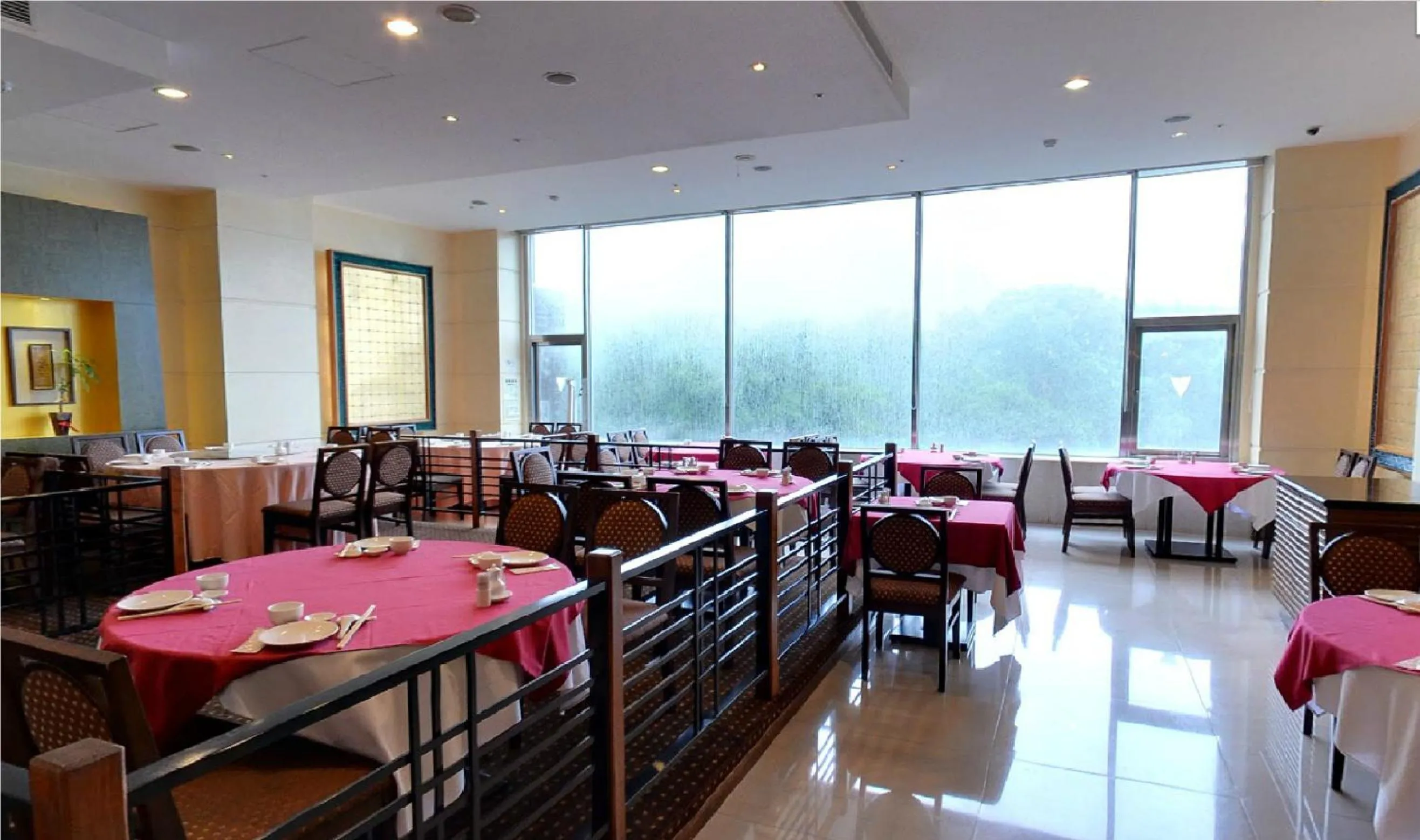 Restaurant/places to eat in Taipei International Hotel